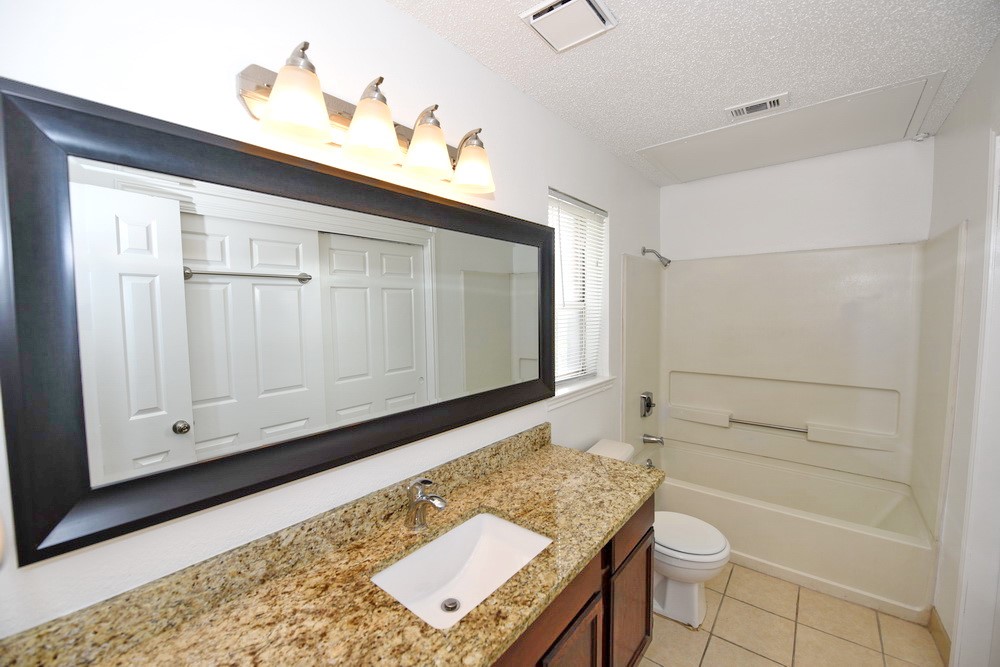 3701 Cedarplaza Lane Dallas TX 75209