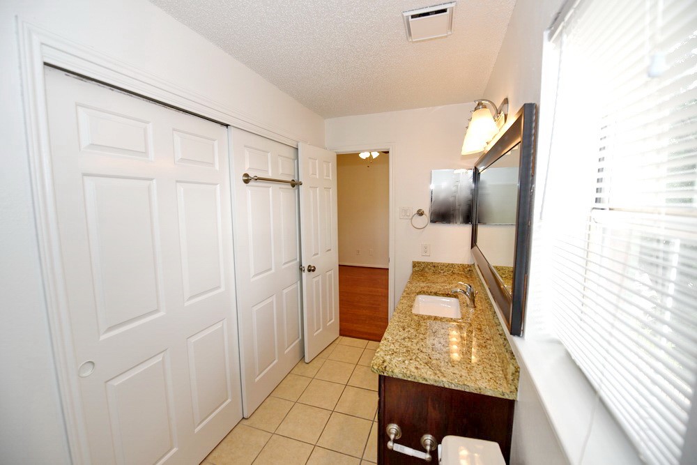 3701 Cedarplaza Lane Dallas TX 75209