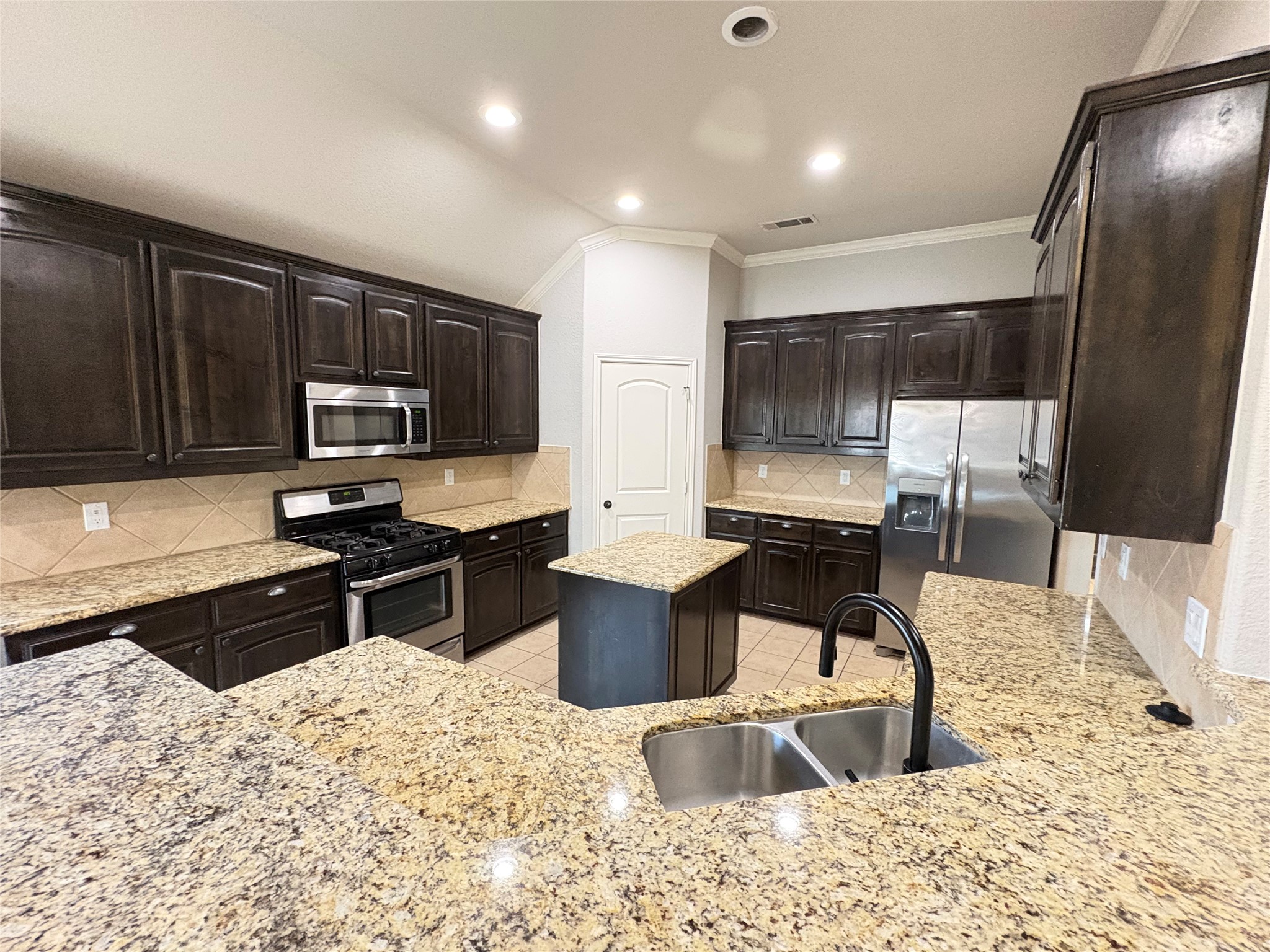 5900 Shiner Drive Fort Worth TX 76179