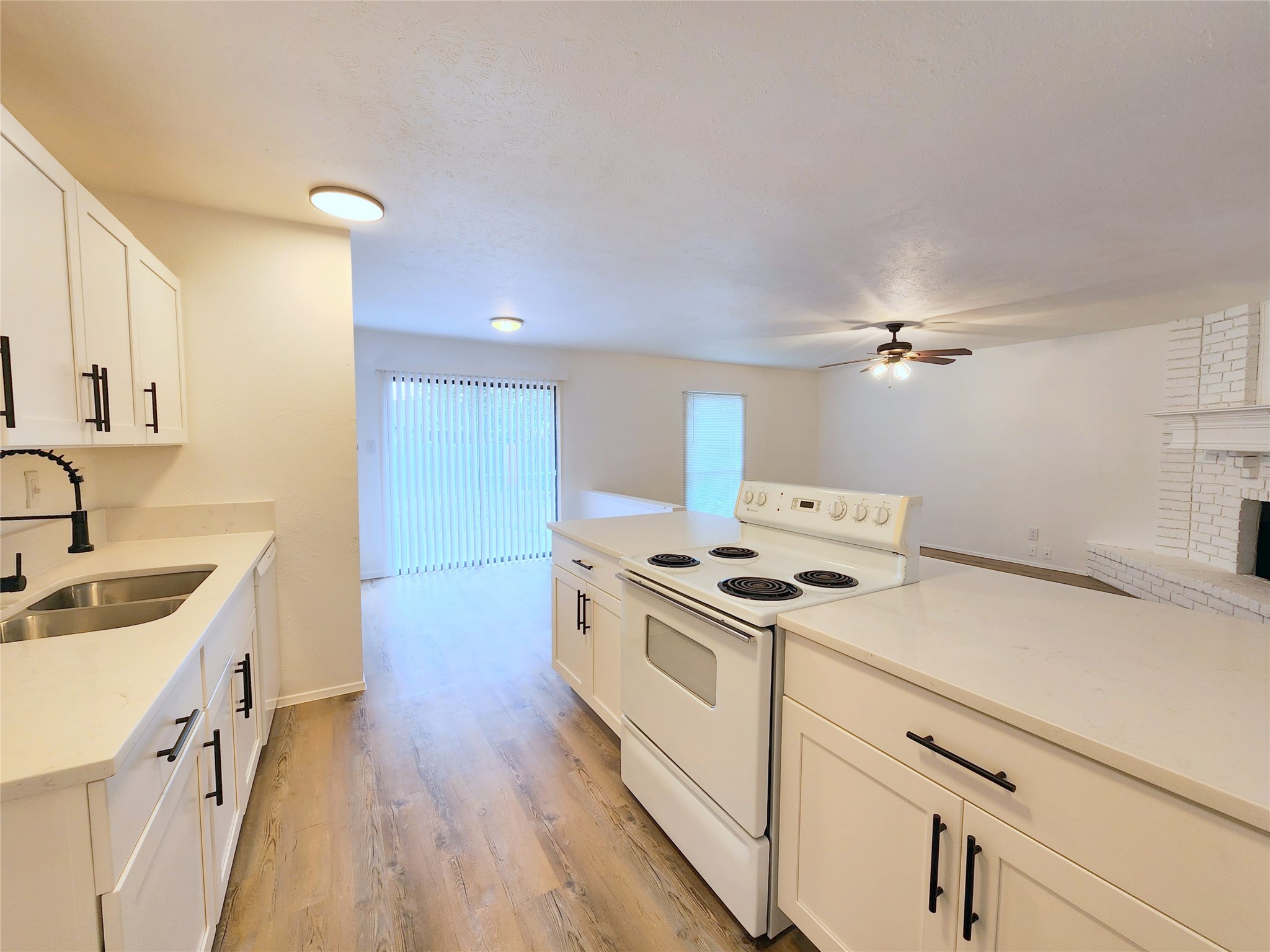5541 Ragan Drive The Colony TX 75056