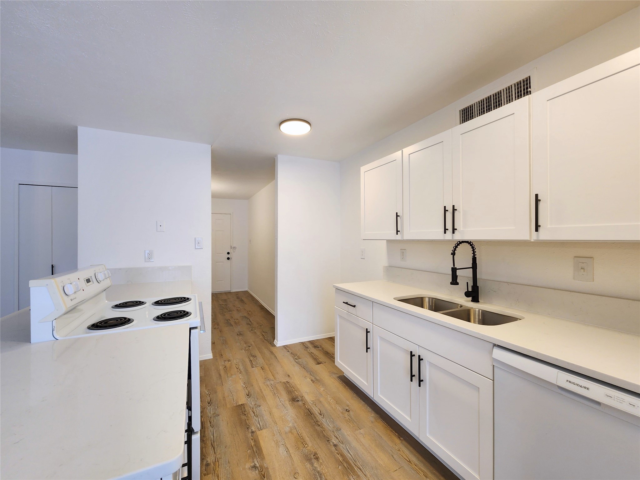 5541 Ragan Drive The Colony TX 75056