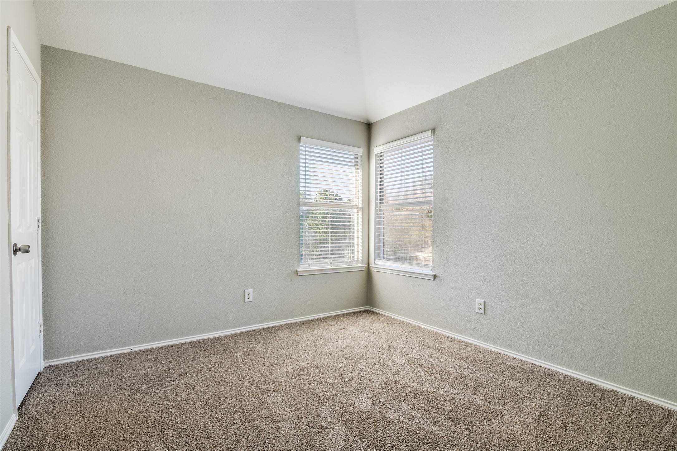 1366 Westview Drive Garland TX 75040