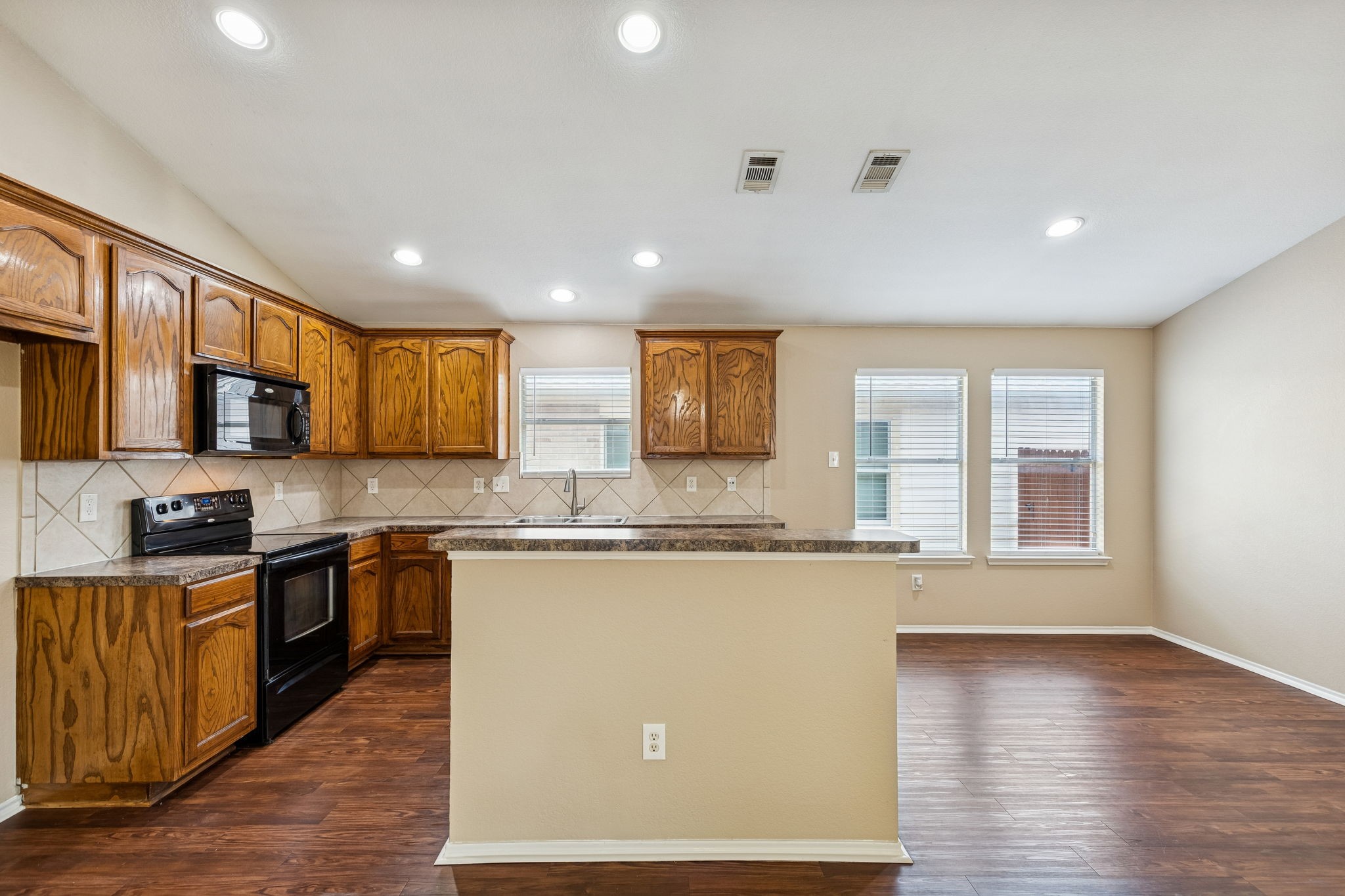 1131 Kielder Circle Fort Worth TX 76134