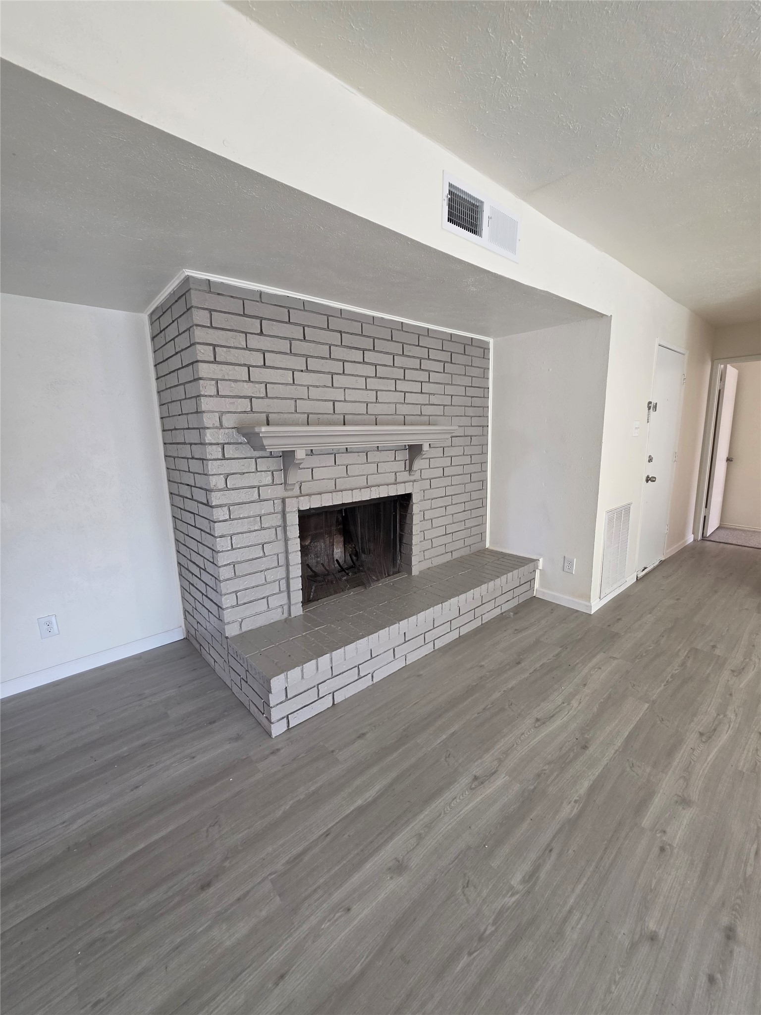 9804 Sophora Circle Dallas TX 75249
