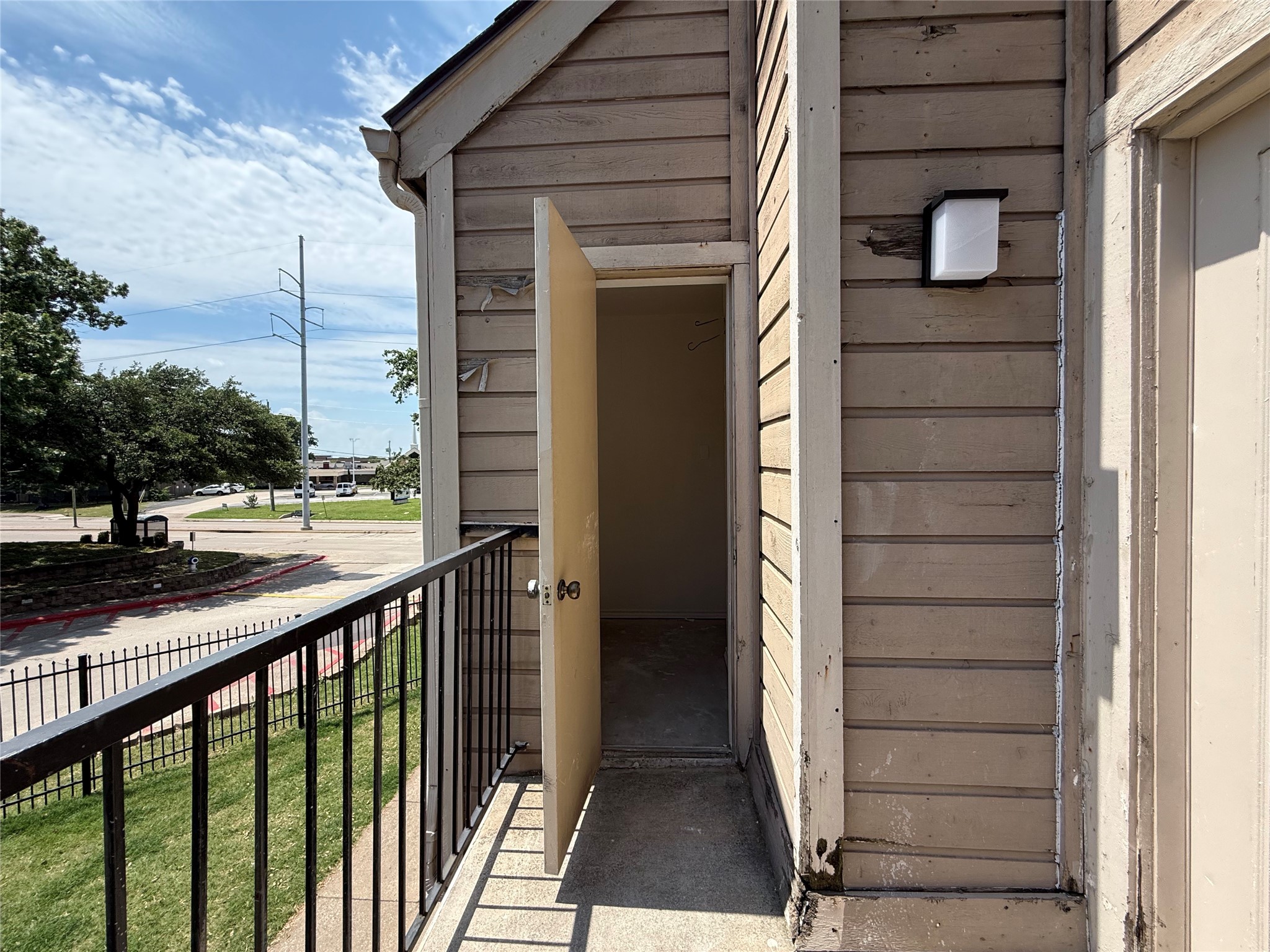 9801 Walnut Street Dallas TX 75243