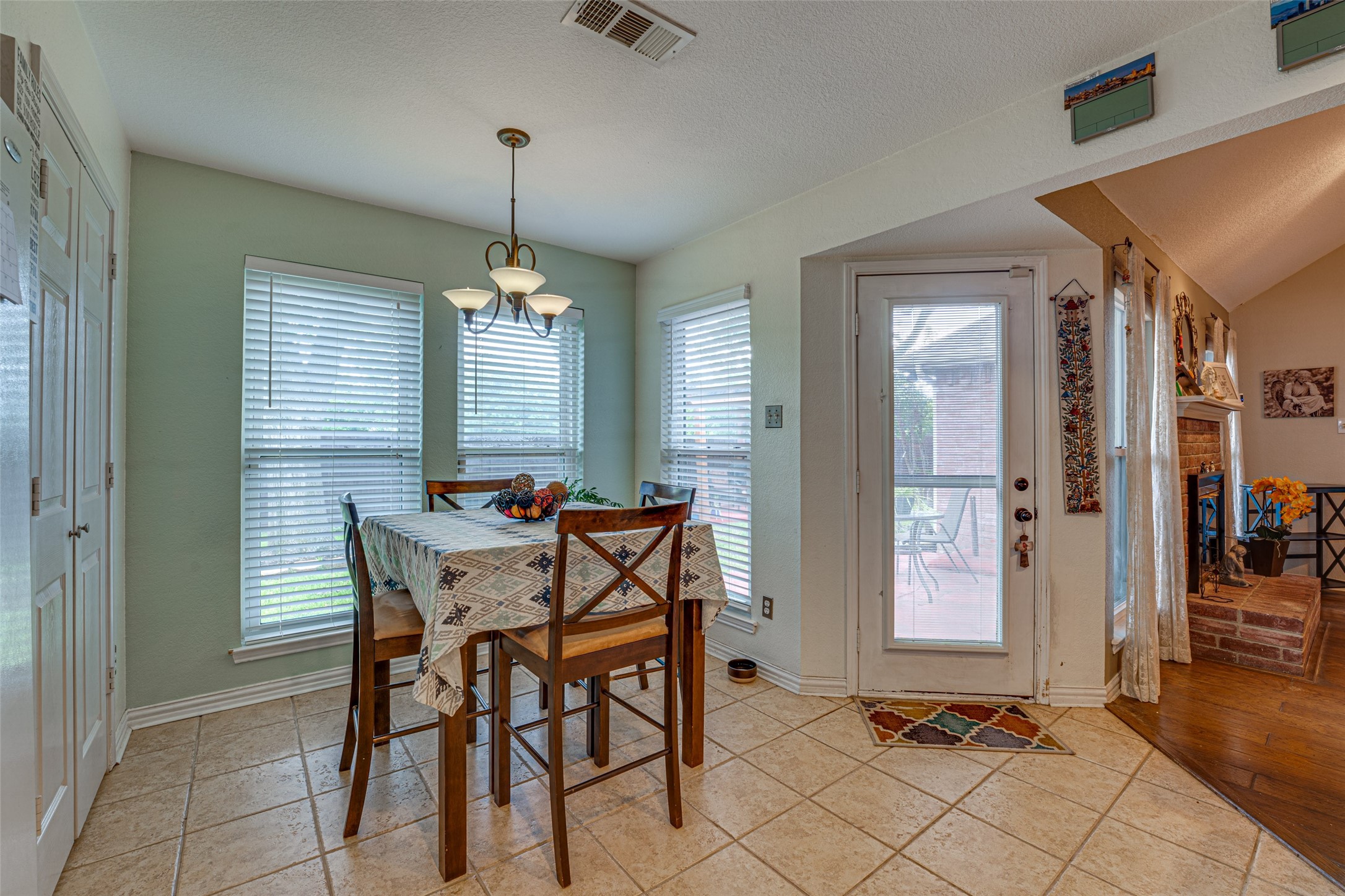 7701 Gillon Drive Rowlett TX 75089