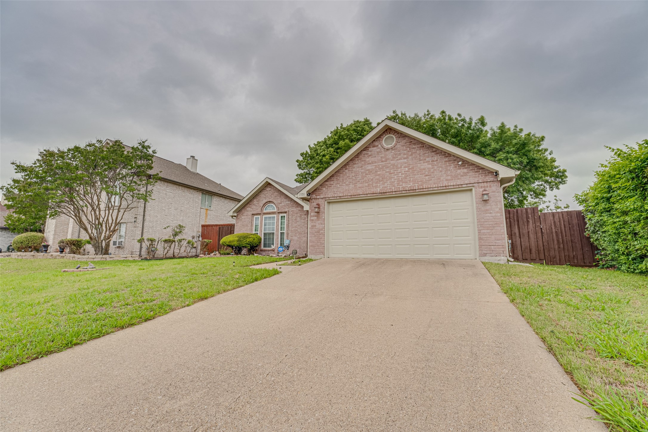 7701 Gillon Drive Rowlett TX 75089