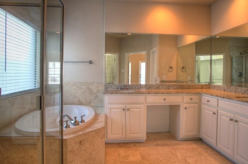 1913 Desoto Drive Mckinney TX 75072