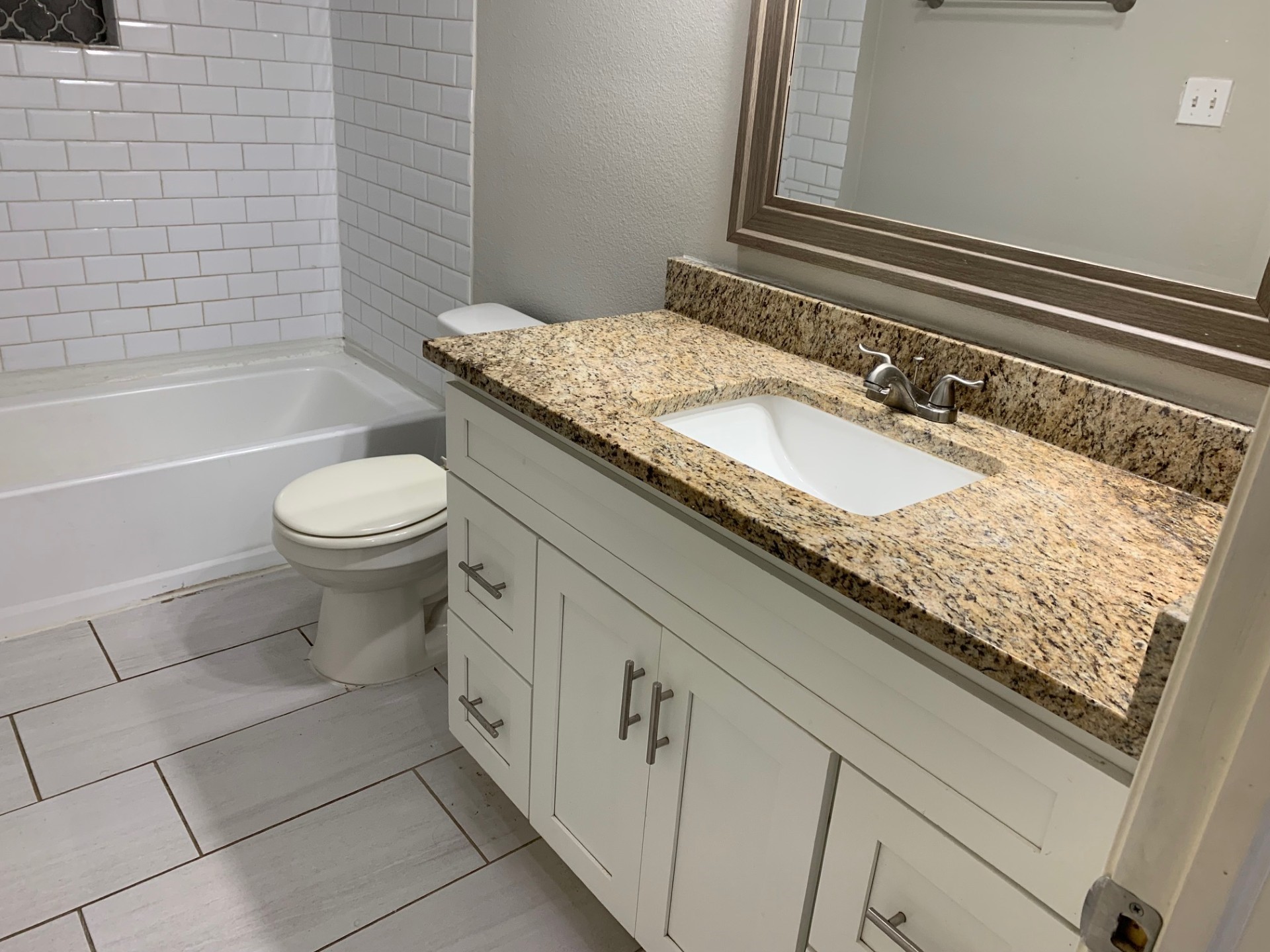 1107 Oxford Street River Oaks TX 76114
