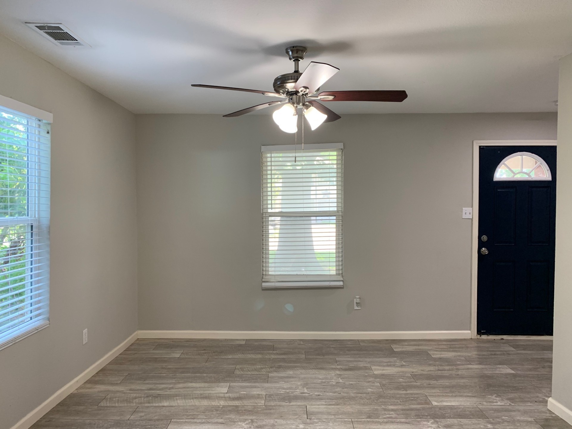 1107 Oxford Street River Oaks TX 76114