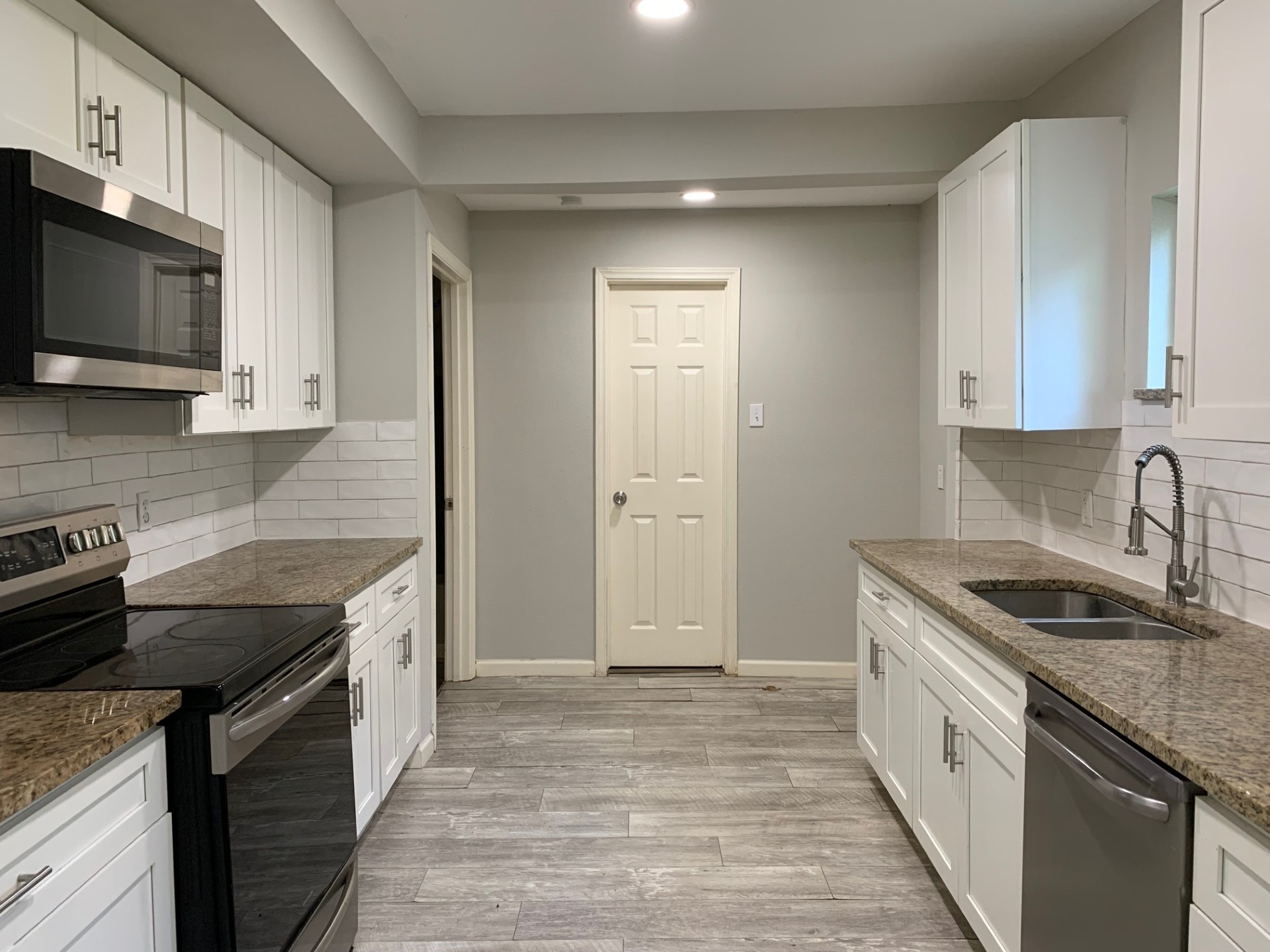 1107 Oxford Street River Oaks TX 76114