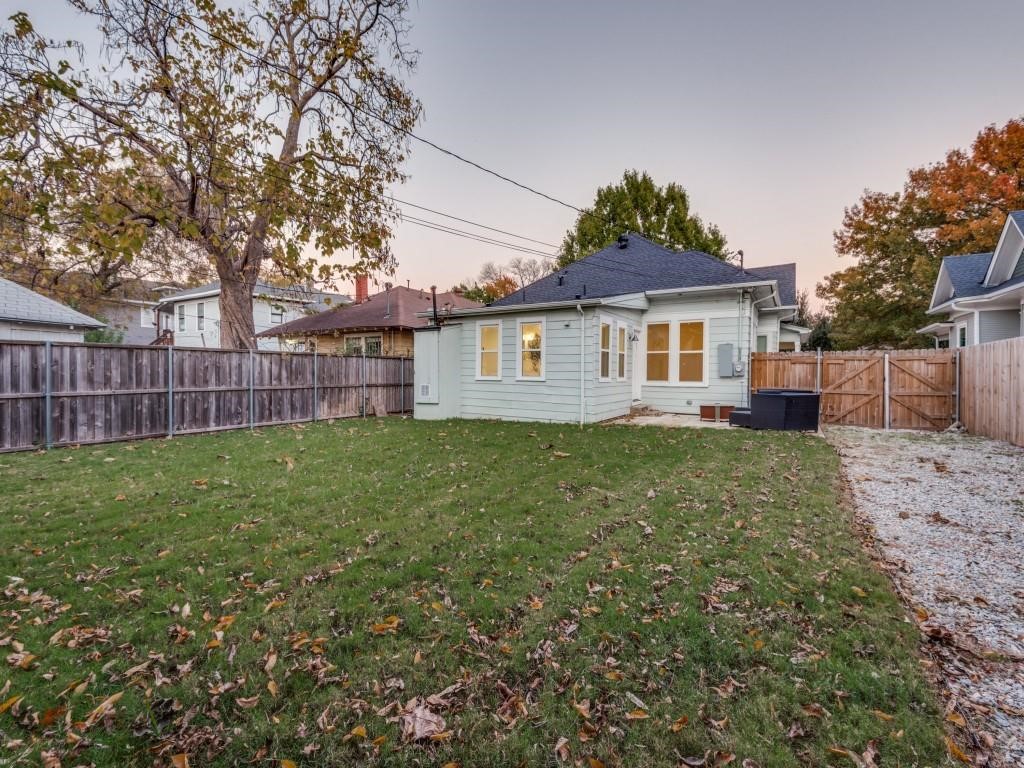 323 S Montclair Avenue Dallas TX 75208