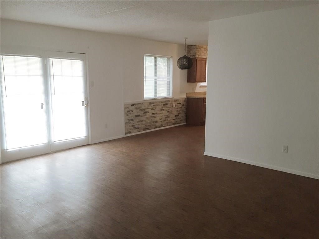 6840 Margaret Drive Forest Hill TX 76140