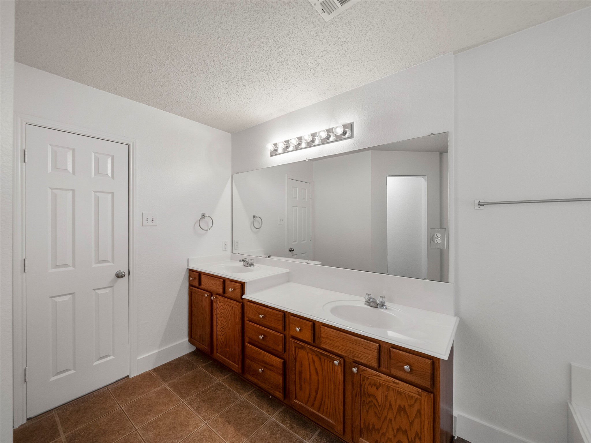 526 Wyoming Drive Murphy TX 75094