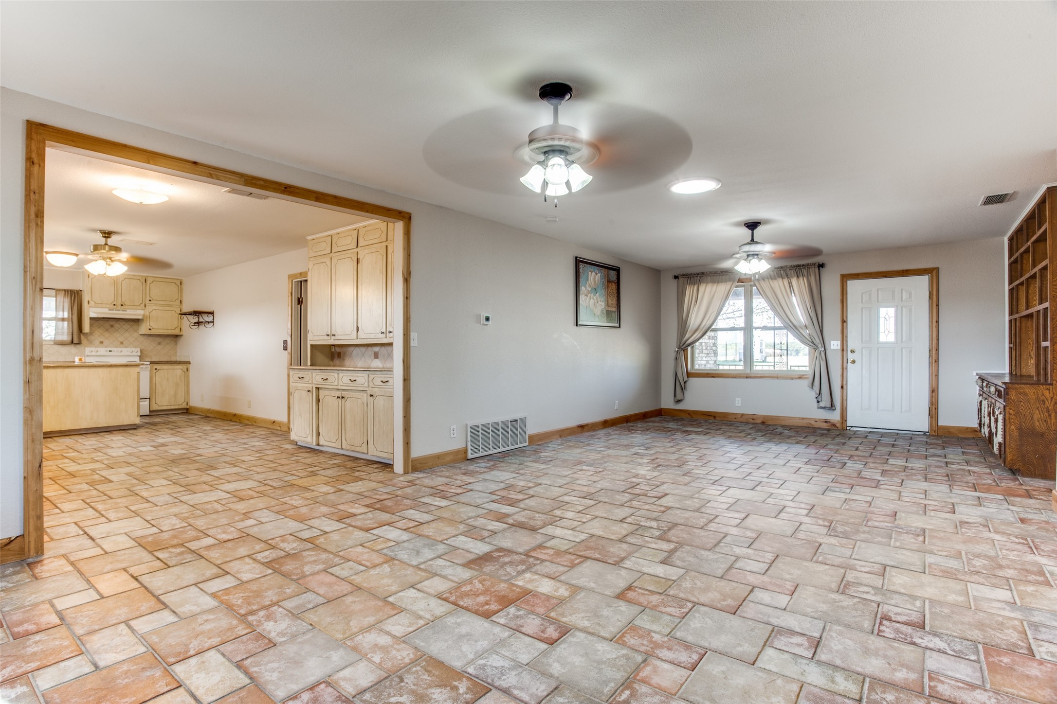 1120 Knob Hill Road Azle TX 76020