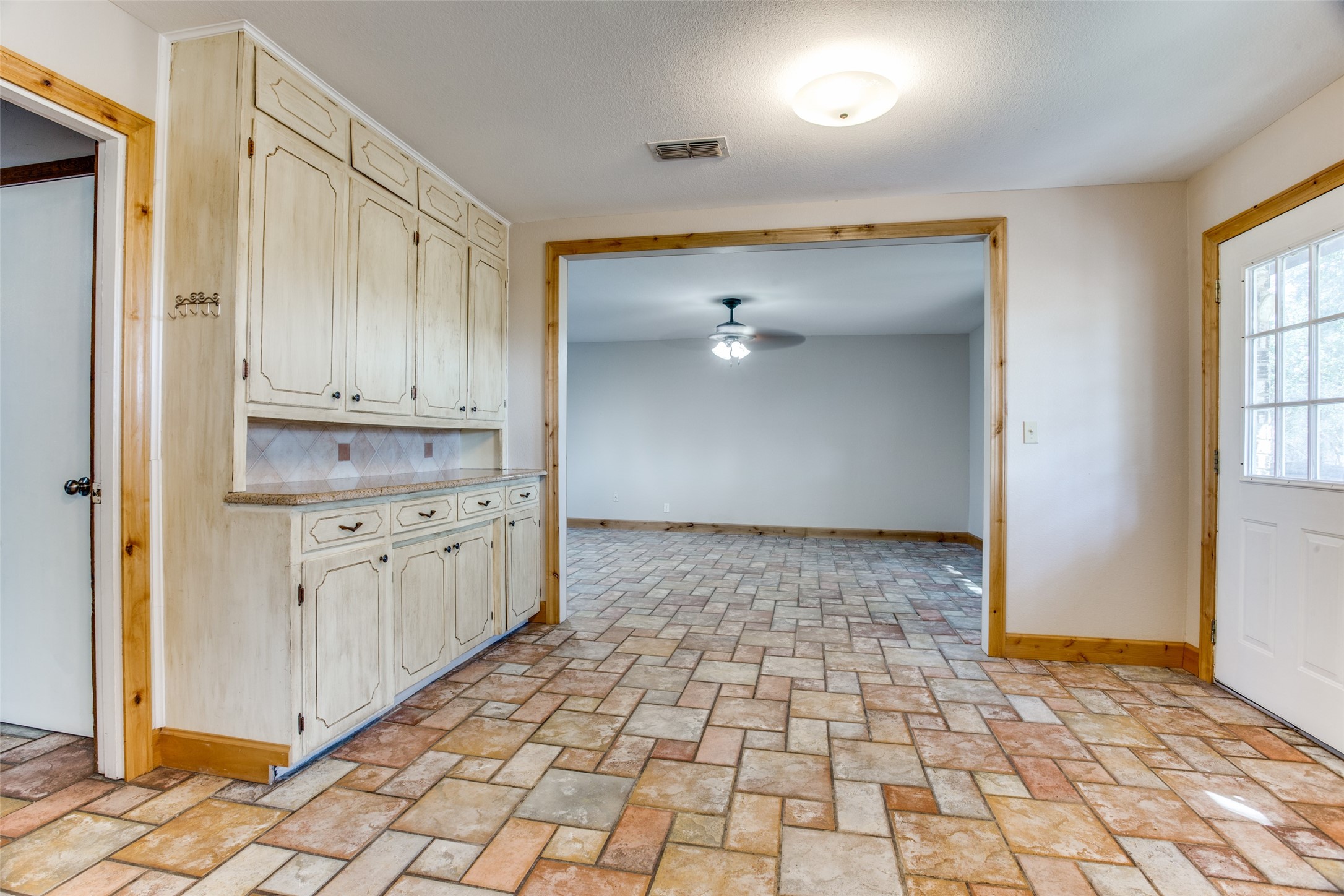1120 Knob Hill Road Azle TX 76020