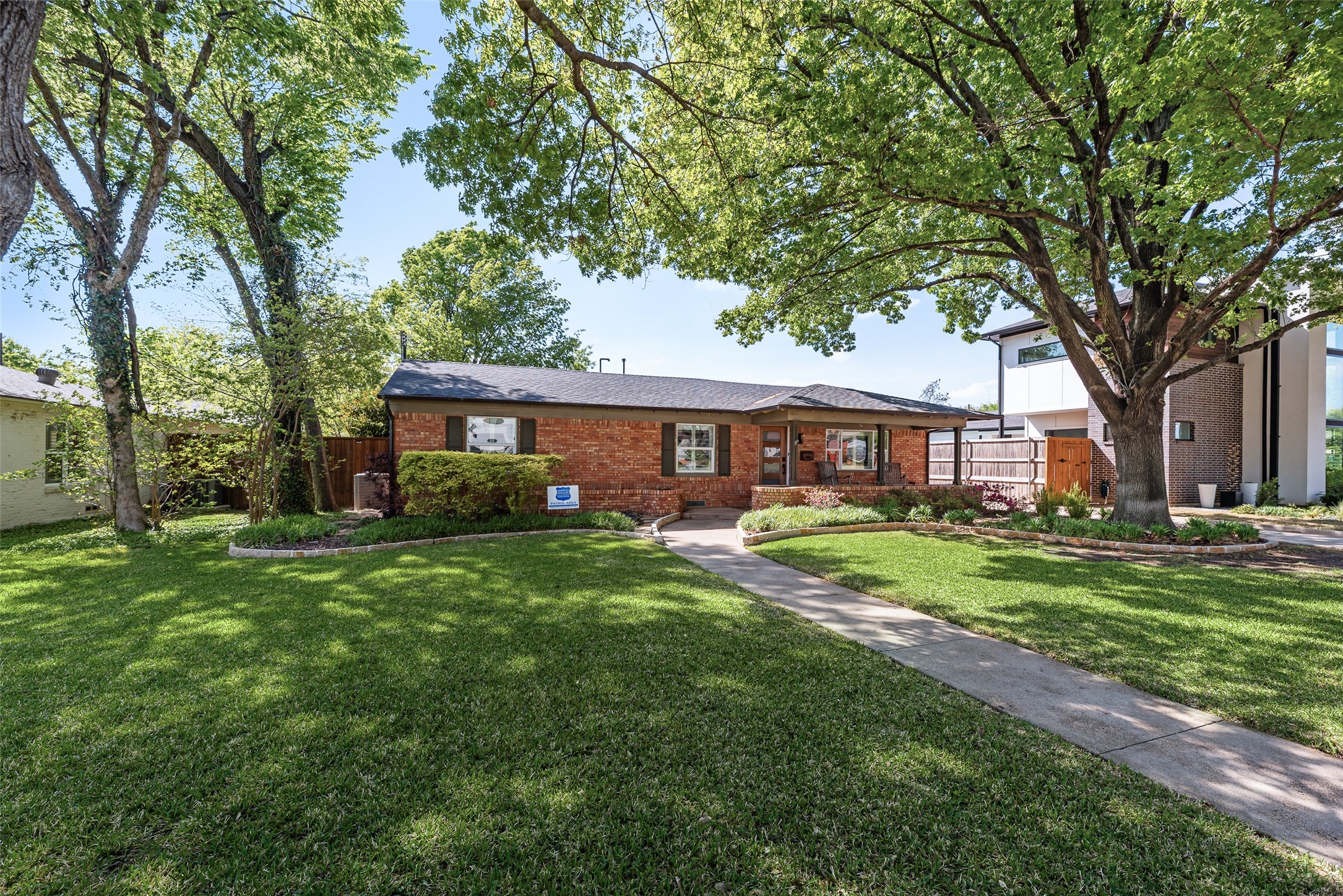 9911 Hurley Way Dallas TX 75220