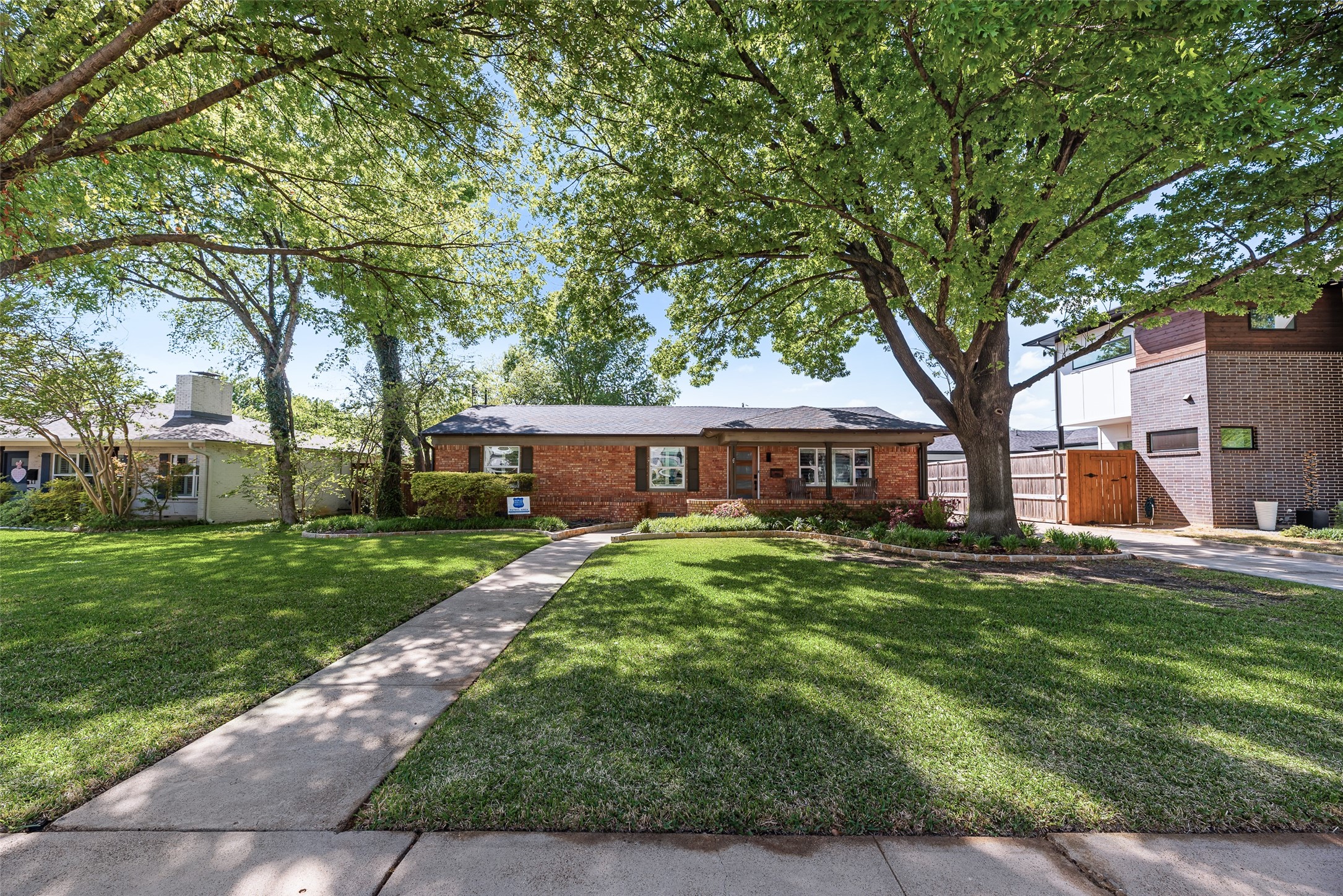 9911 Hurley Way Dallas TX 75220