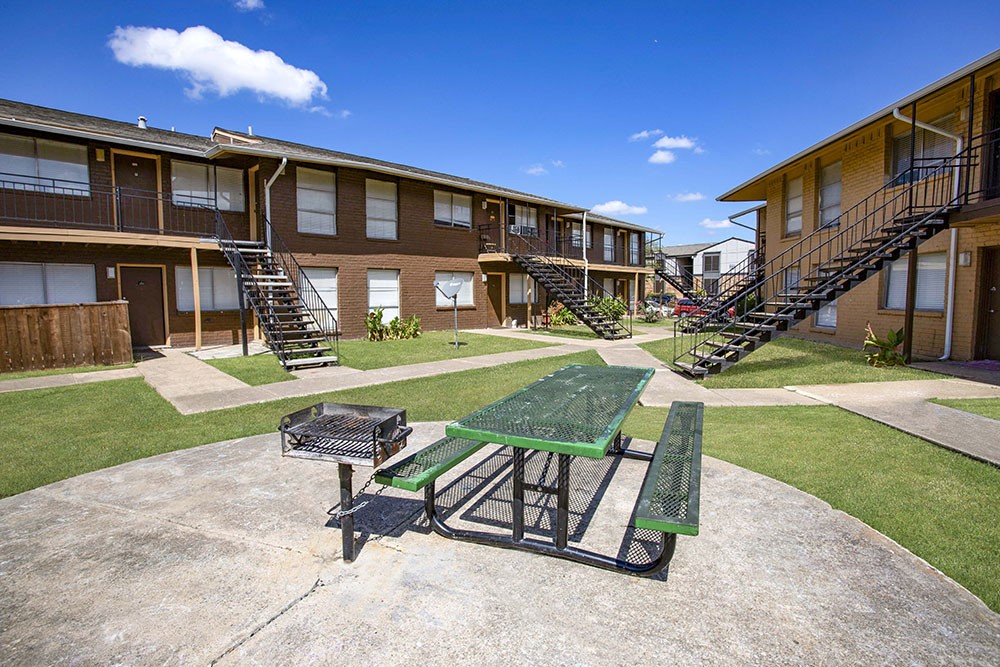 14208 Heritage Circle Farmers Branch TX 75234