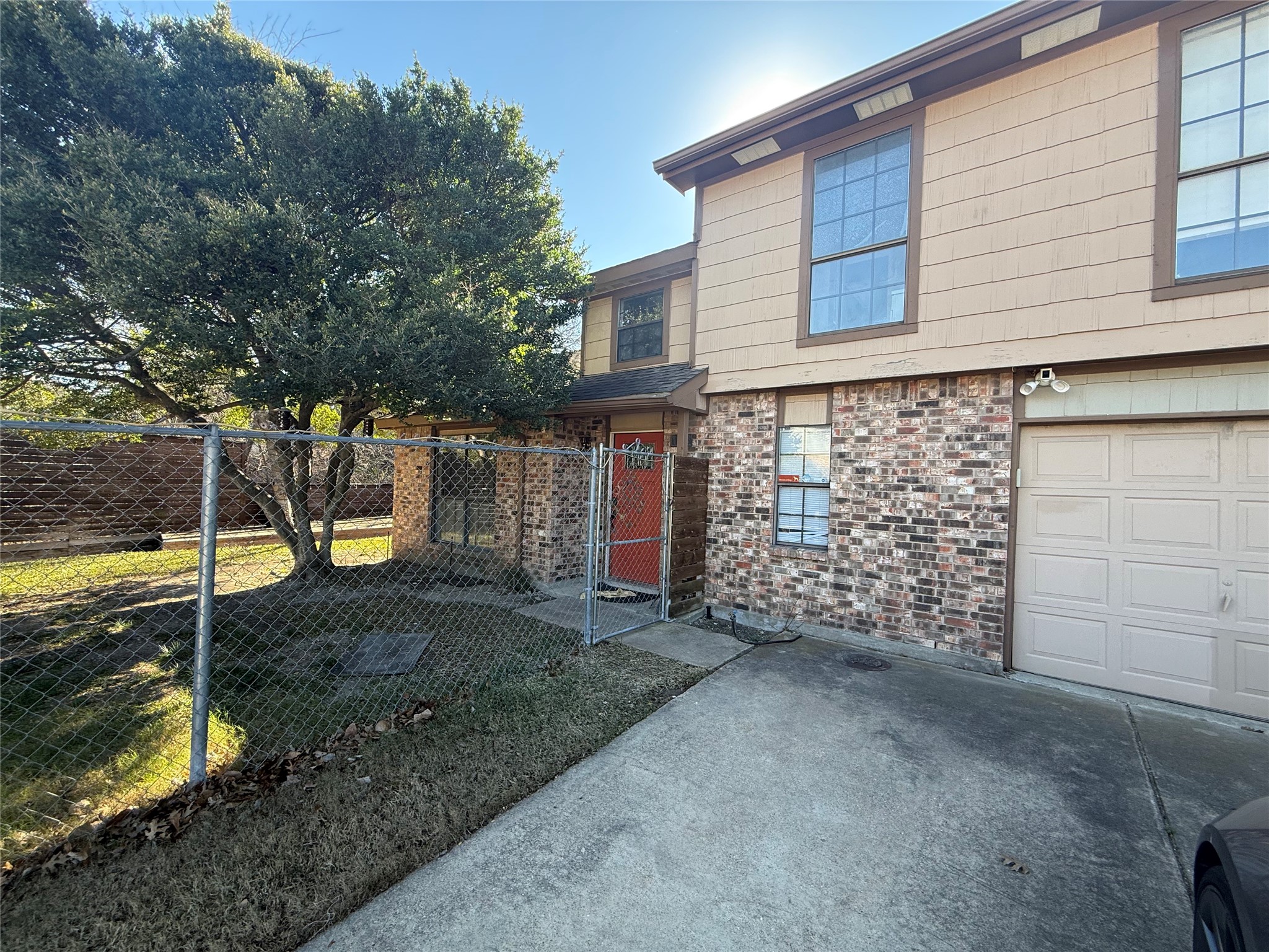 Dallas TX 75238