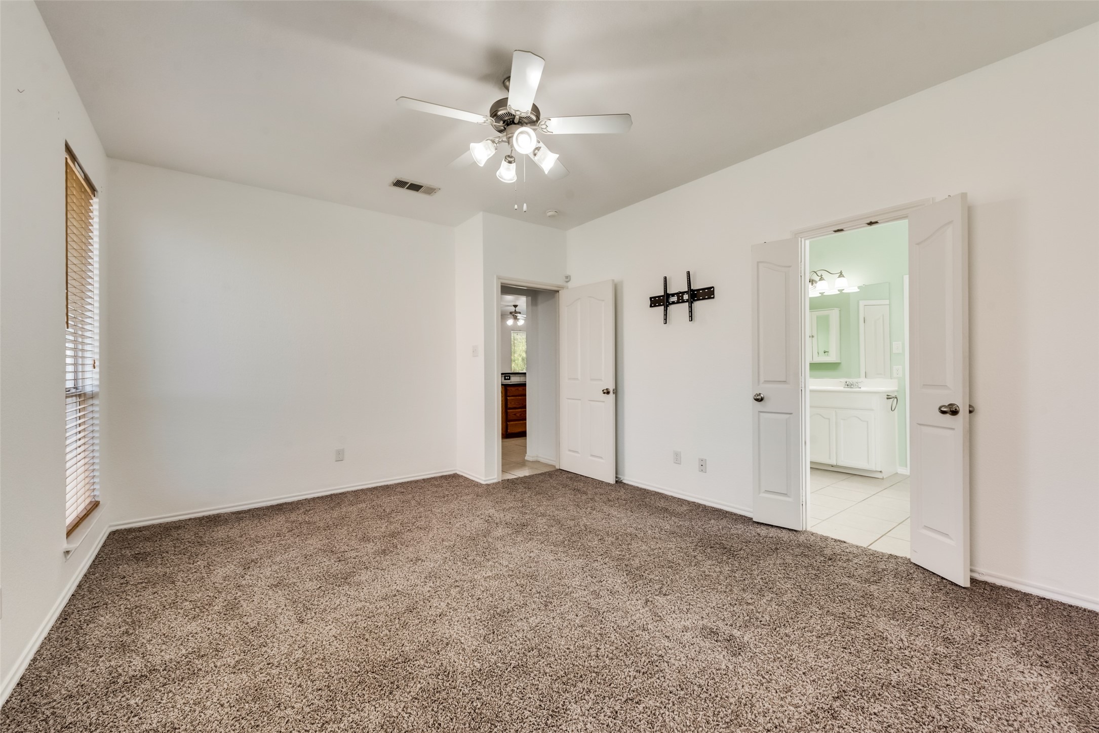 5900 Ozark Drive Fort Worth TX 76131
