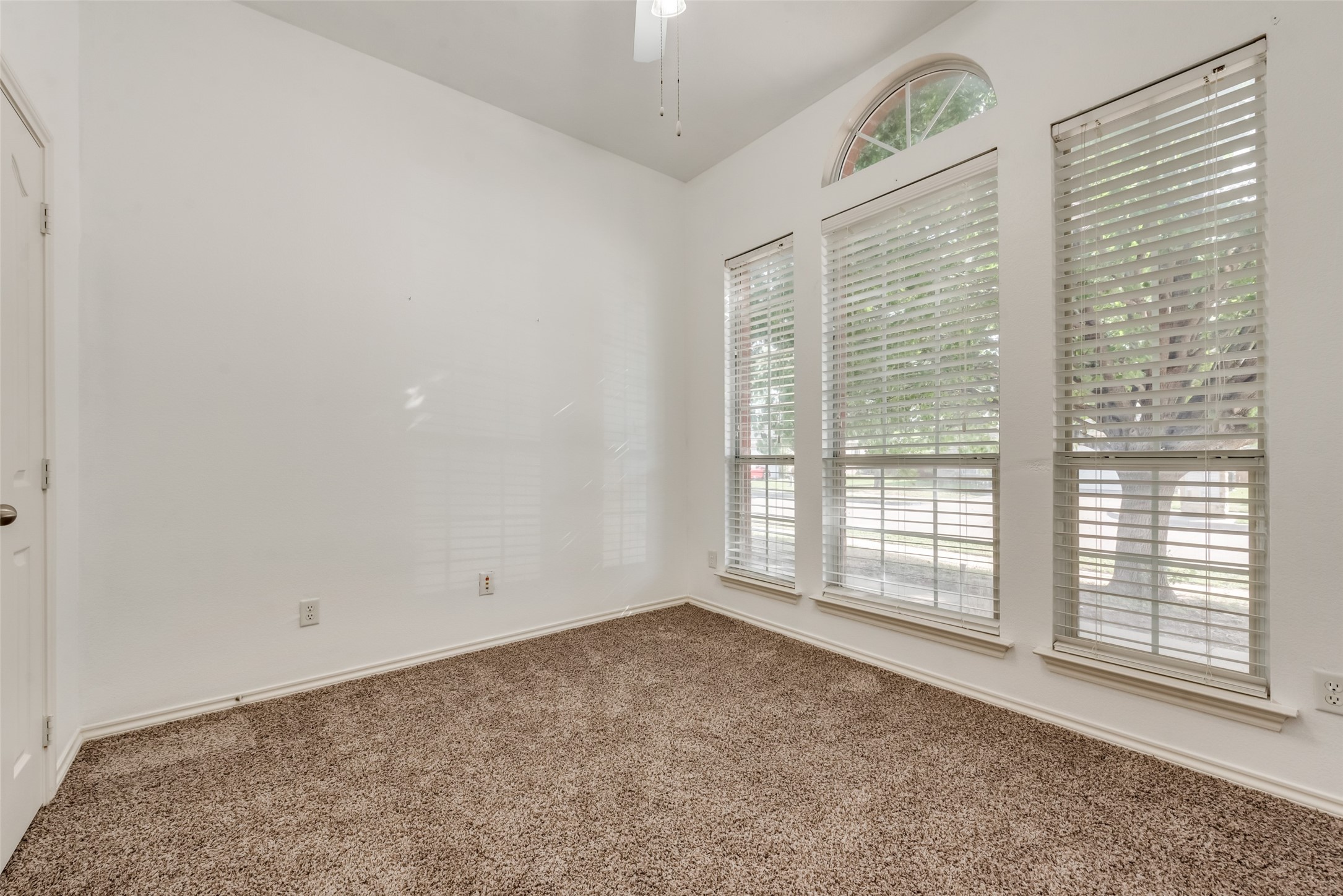 5900 Ozark Drive Fort Worth TX 76131