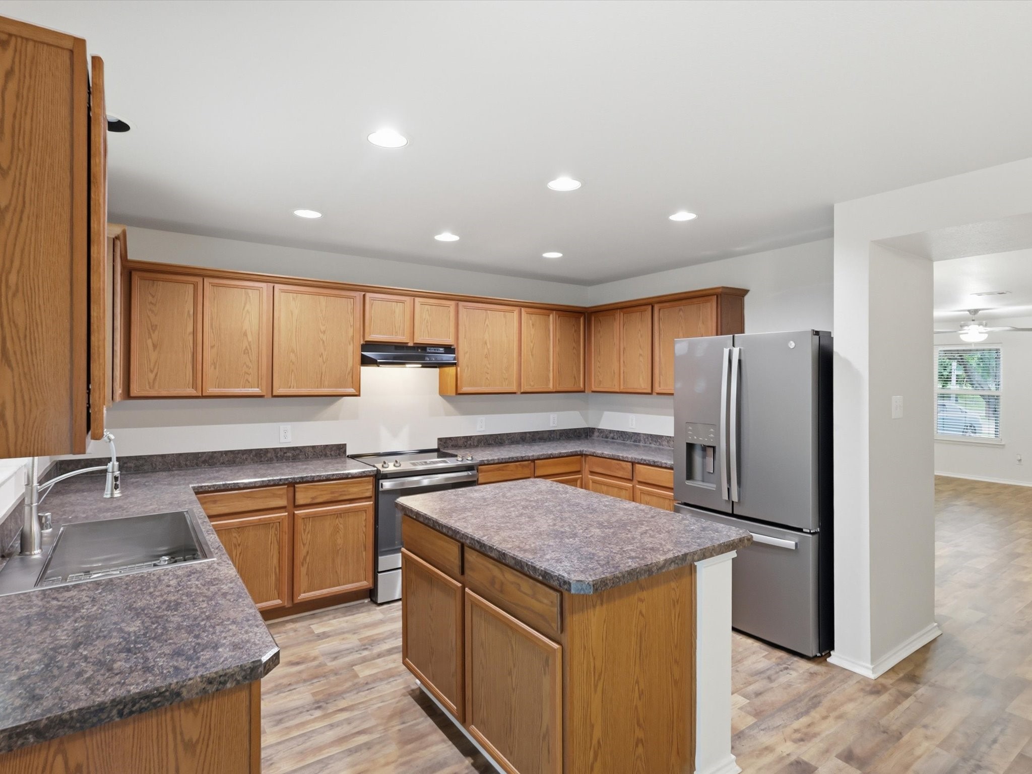 1356 N Cozumel Street Grand Prairie TX 75051