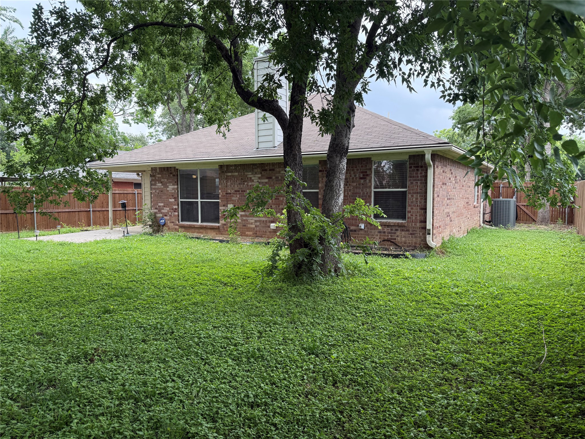 4828 Curzon Avenue Fort Worth TX 76107