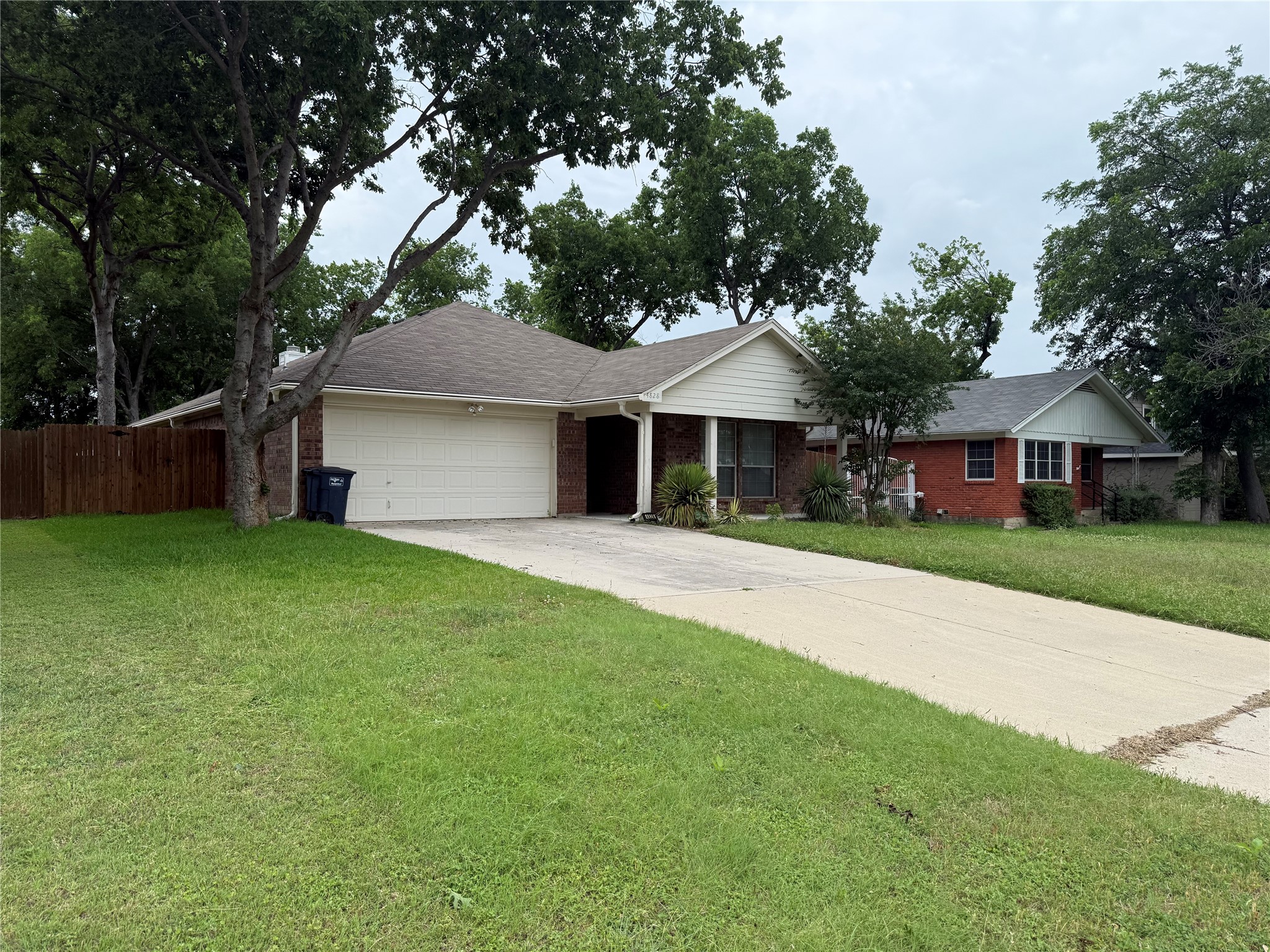 4828 Curzon Avenue Fort Worth TX 76107