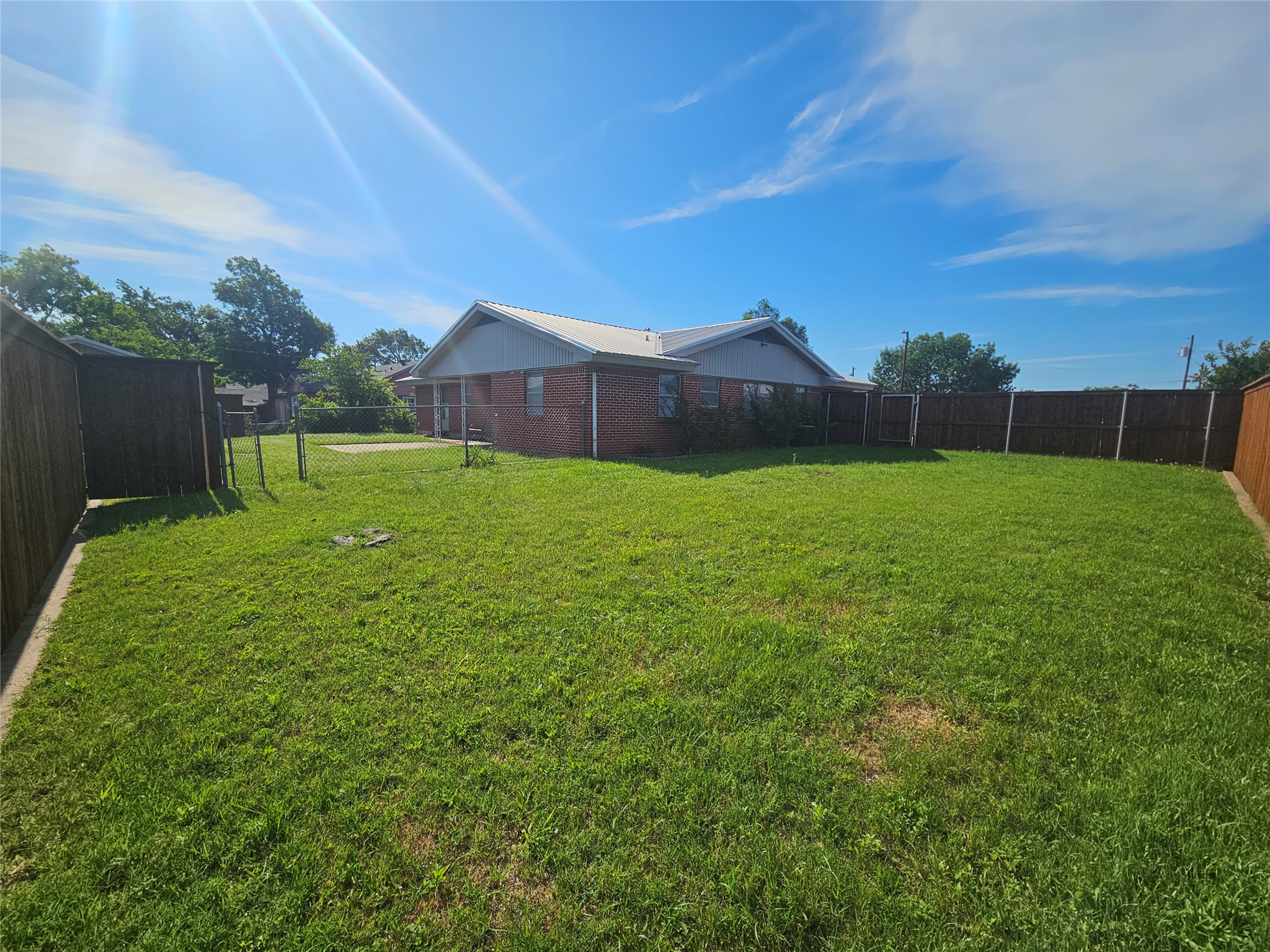 1216 W Bishop Street Weatherford TX 76086
