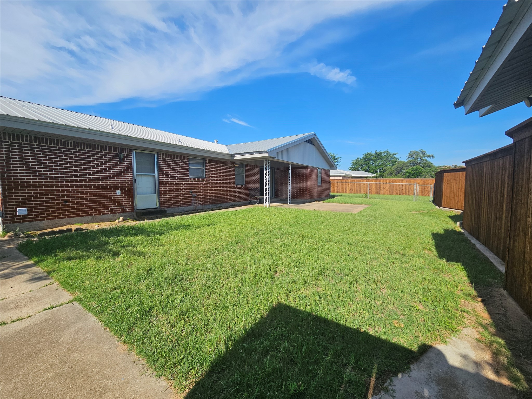 1216 W Bishop Street Weatherford TX 76086