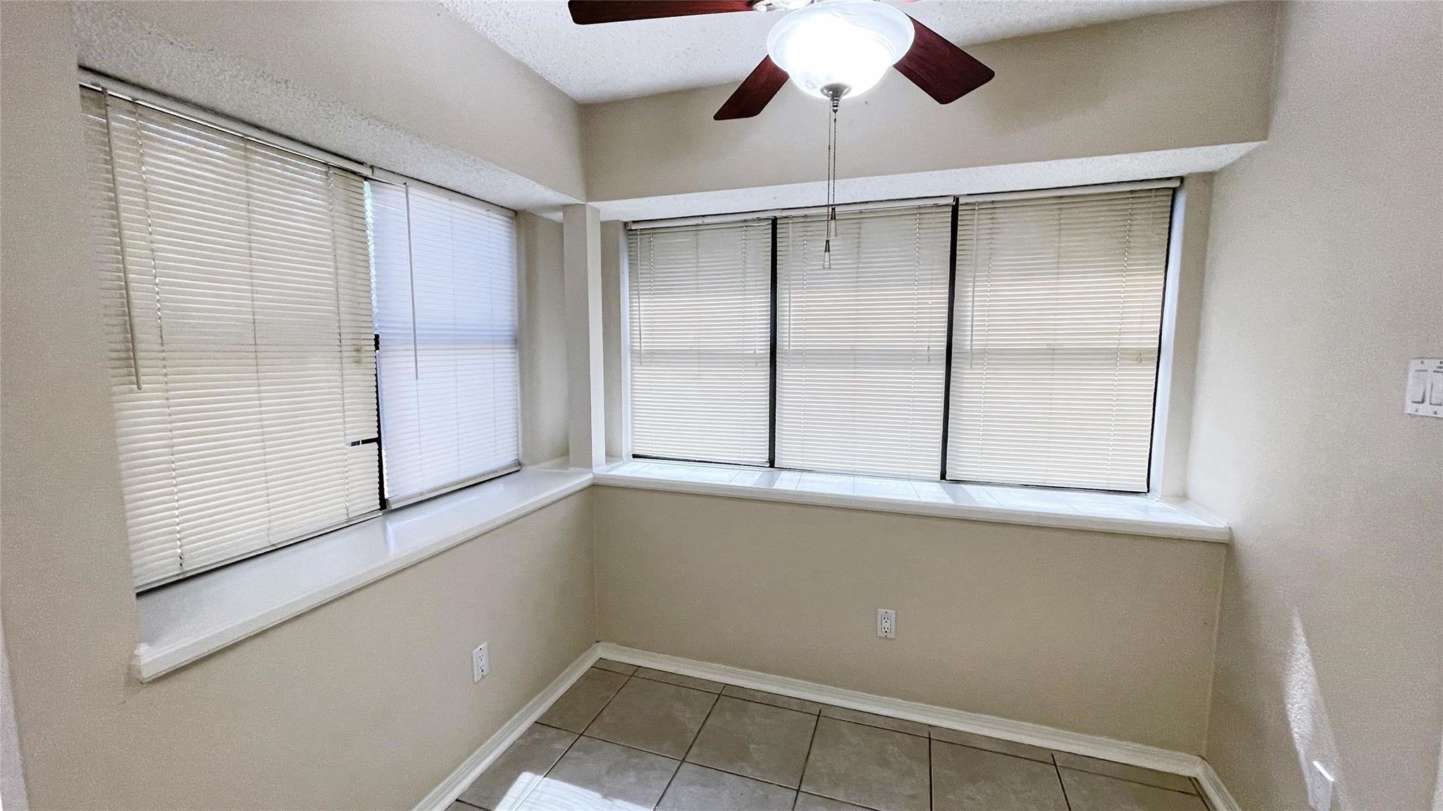 6119 Kingswood Drive Arlington TX 76001