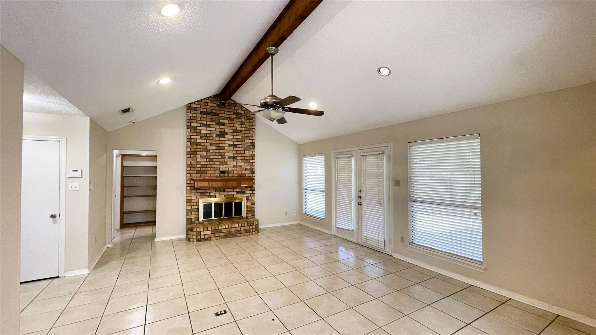 6119 Kingswood Drive Arlington TX 76001