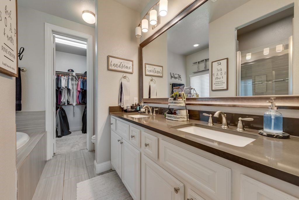 2824 Village Creek Street Celina TX 75078