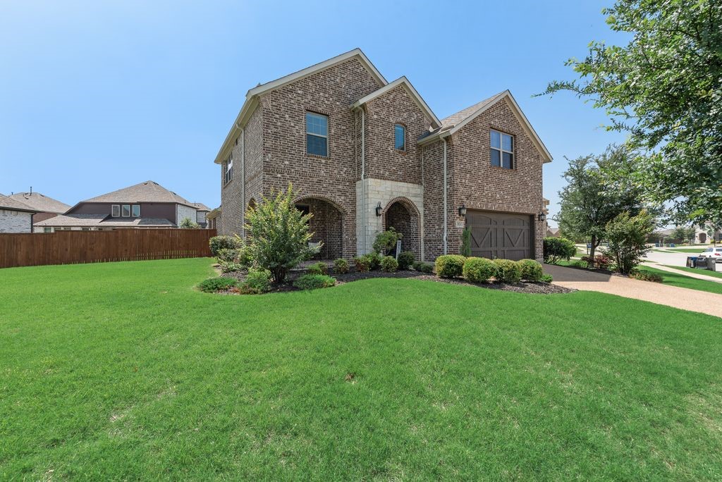 2824 Village Creek Street Celina TX 75078