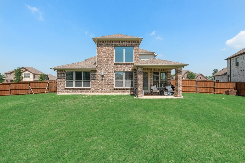 2824 Village Creek Street Celina TX 75078