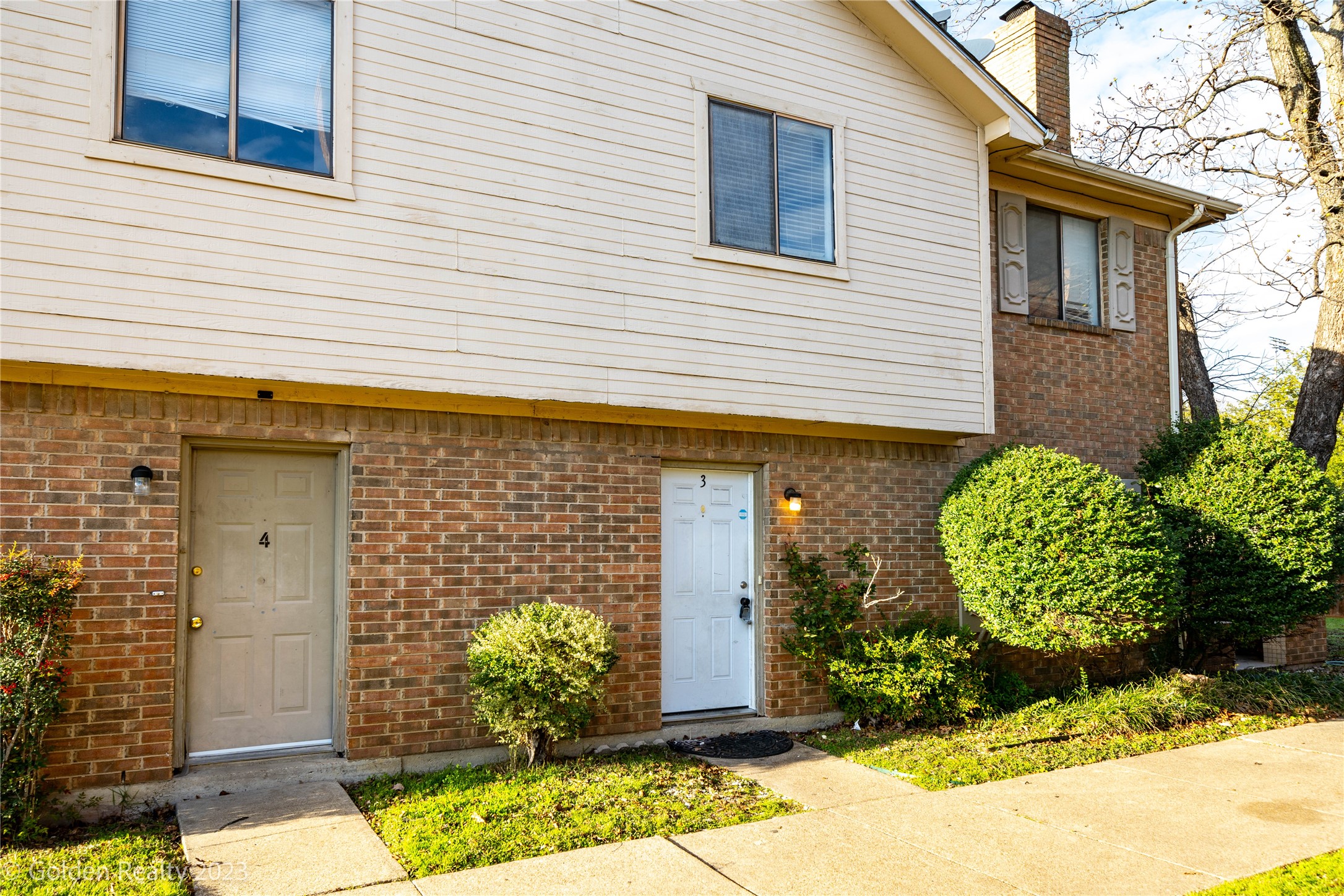 4009 Garland Avenue N Garland TX 75040