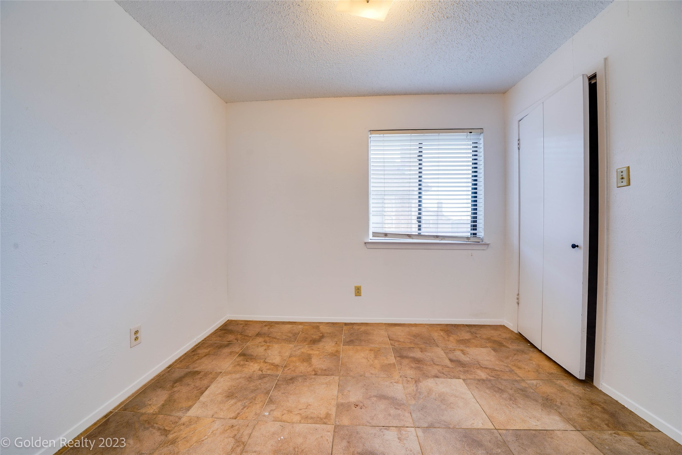 4009 Garland Avenue N Garland TX 75040