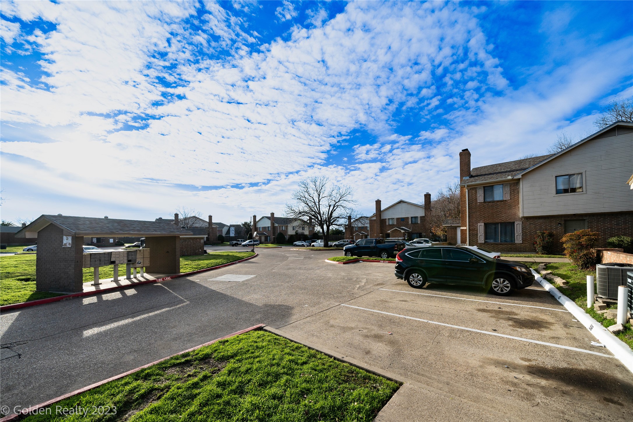 4009 Garland Avenue N Garland TX 75040