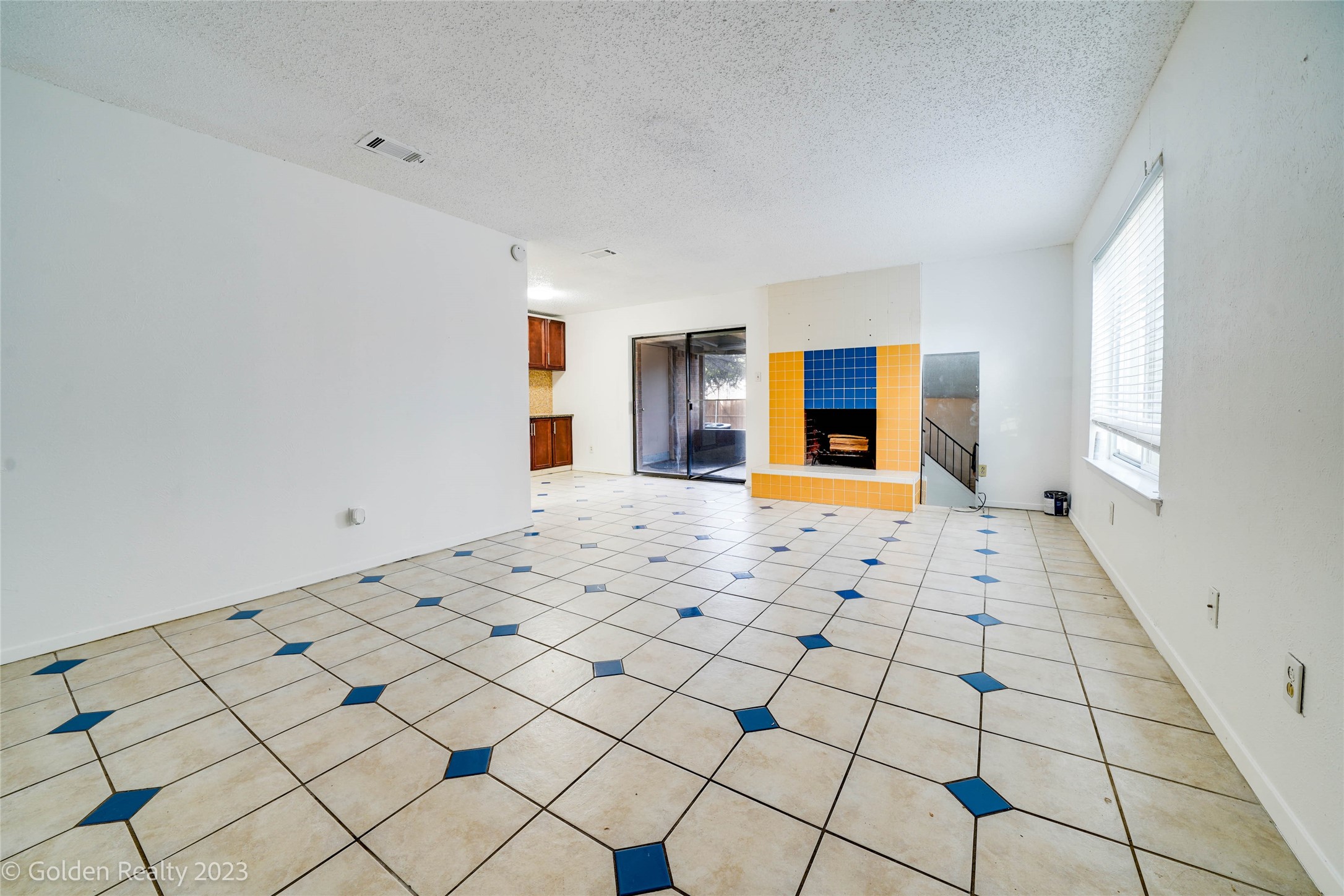 4009 Garland Avenue N Garland TX 75040