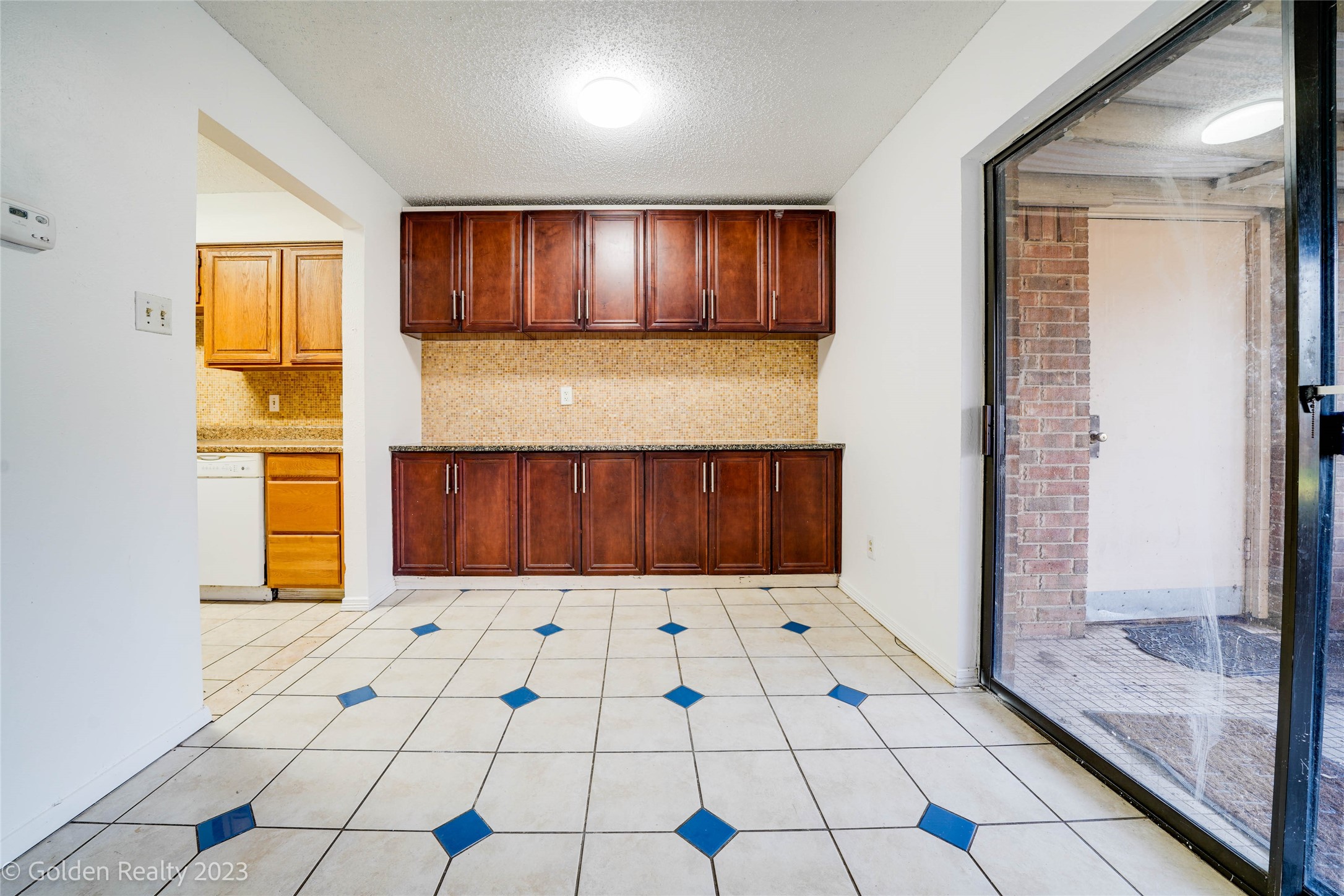 4009 Garland Avenue N Garland TX 75040