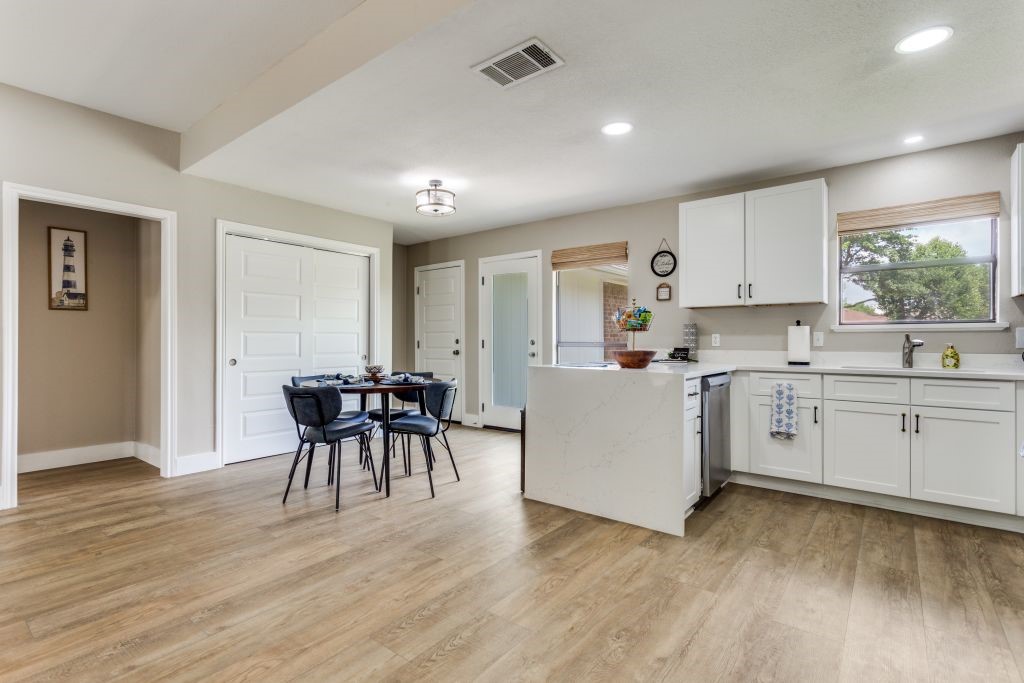 926 Hillside Lane Flower Mound TX 75028