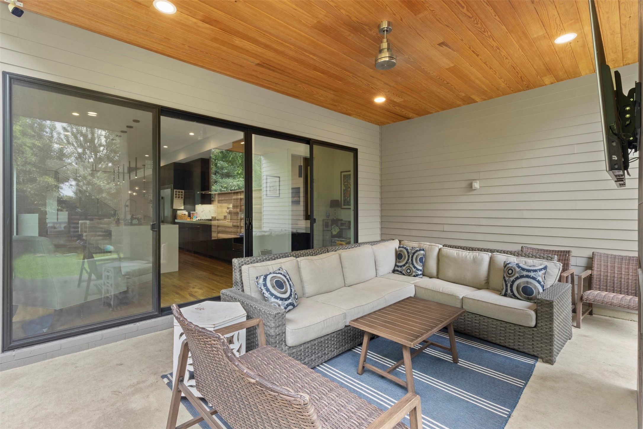 2335 Kirby Street Dallas TX 75204