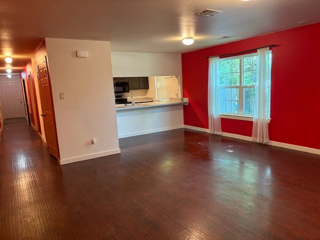 4744 Stokes Street Dallas TX 75216