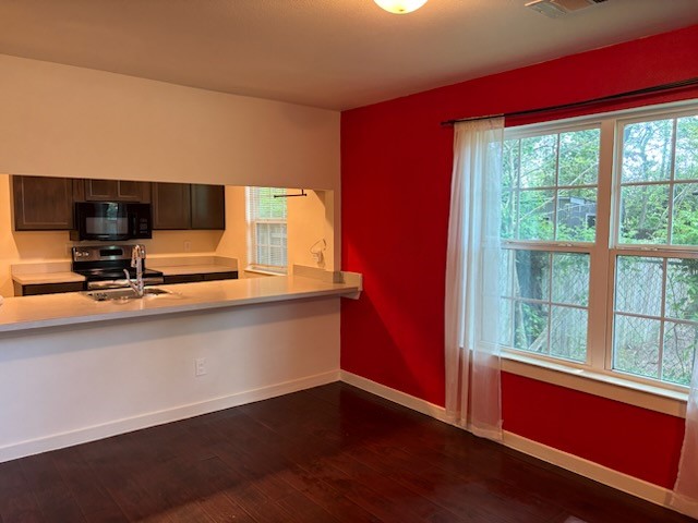 4744 Stokes Street Dallas TX 75216