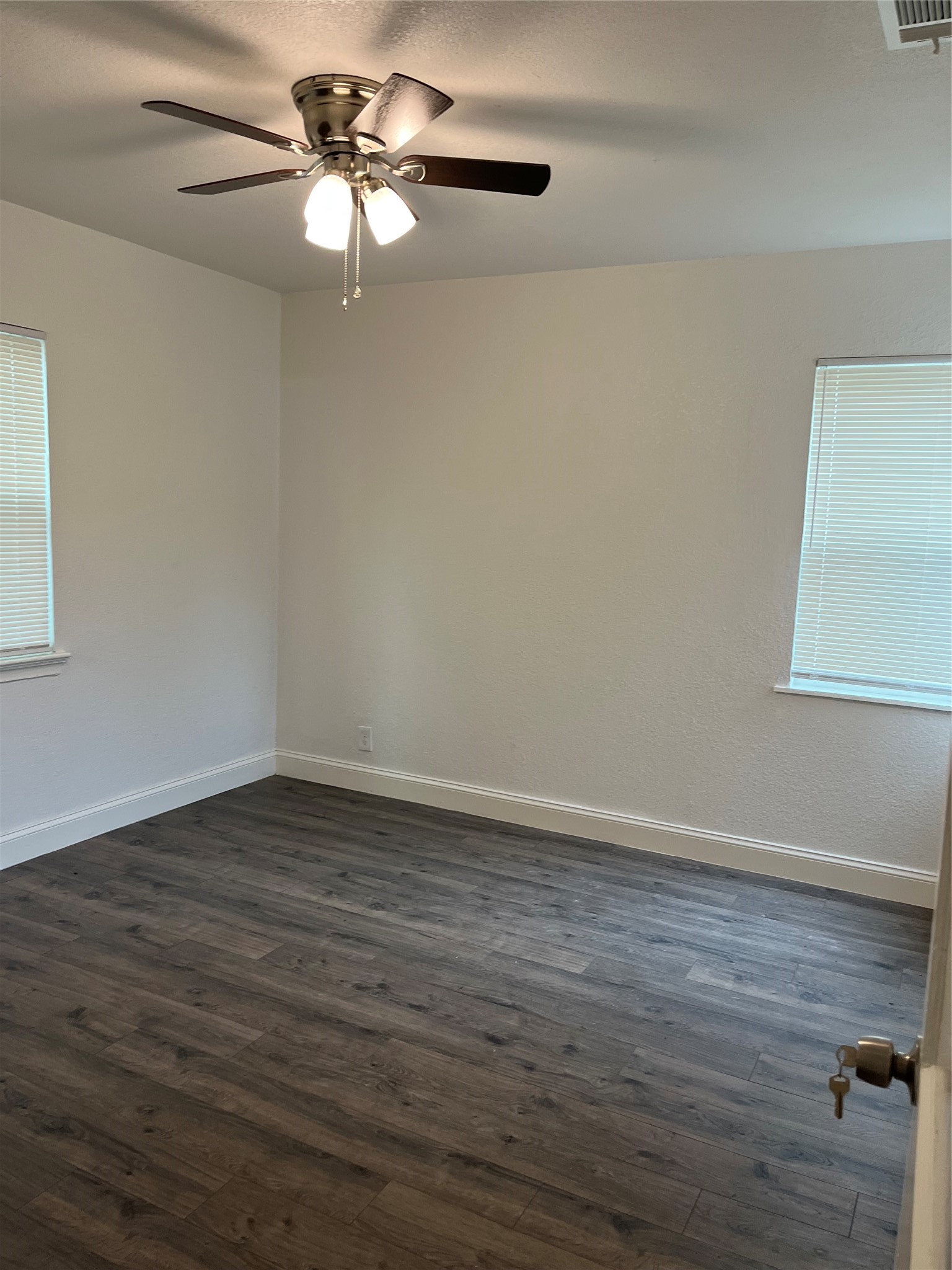 2915 Falls Drive Dallas TX 75211