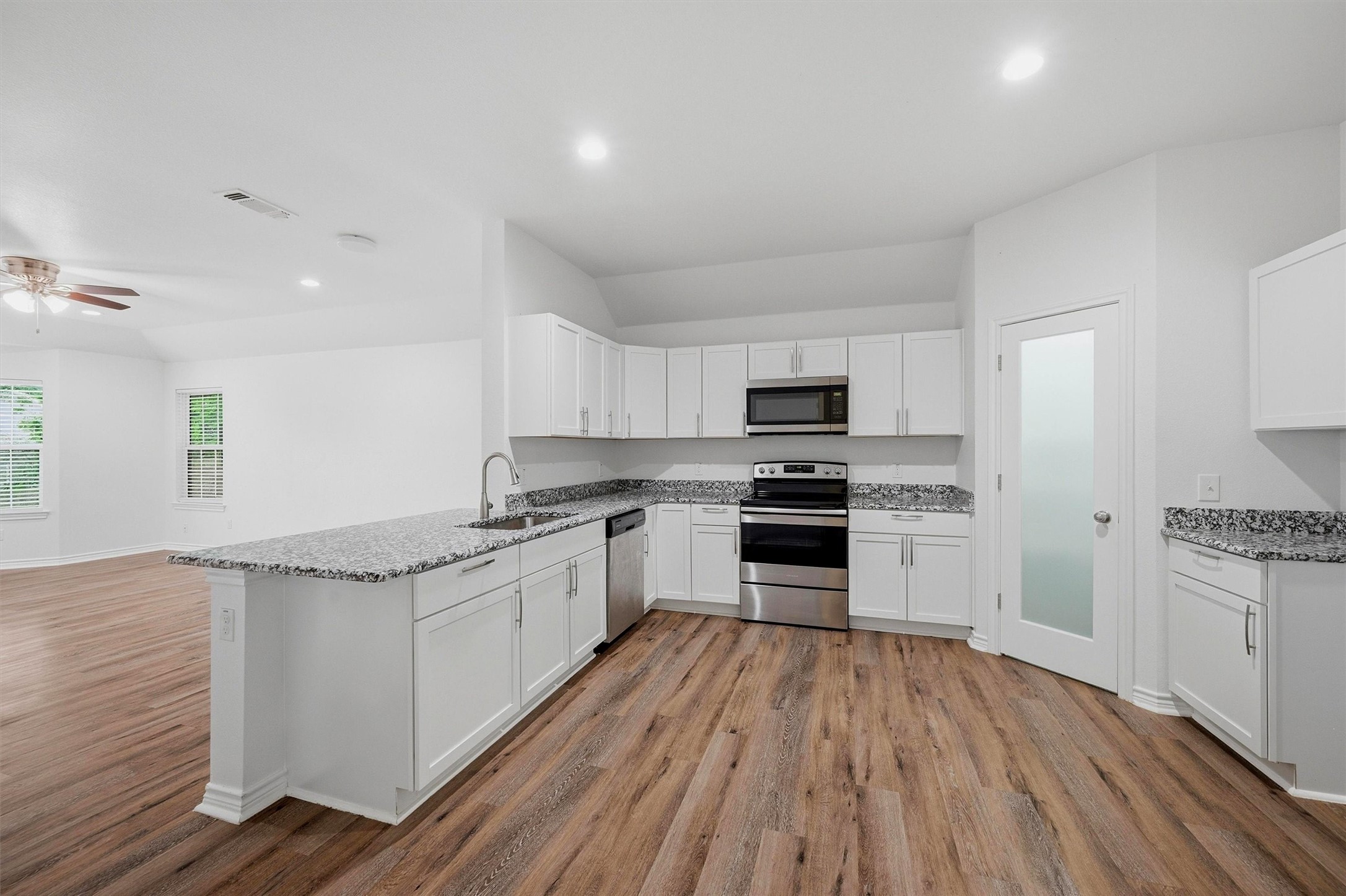 422 E Elm Street Denison TX 75021