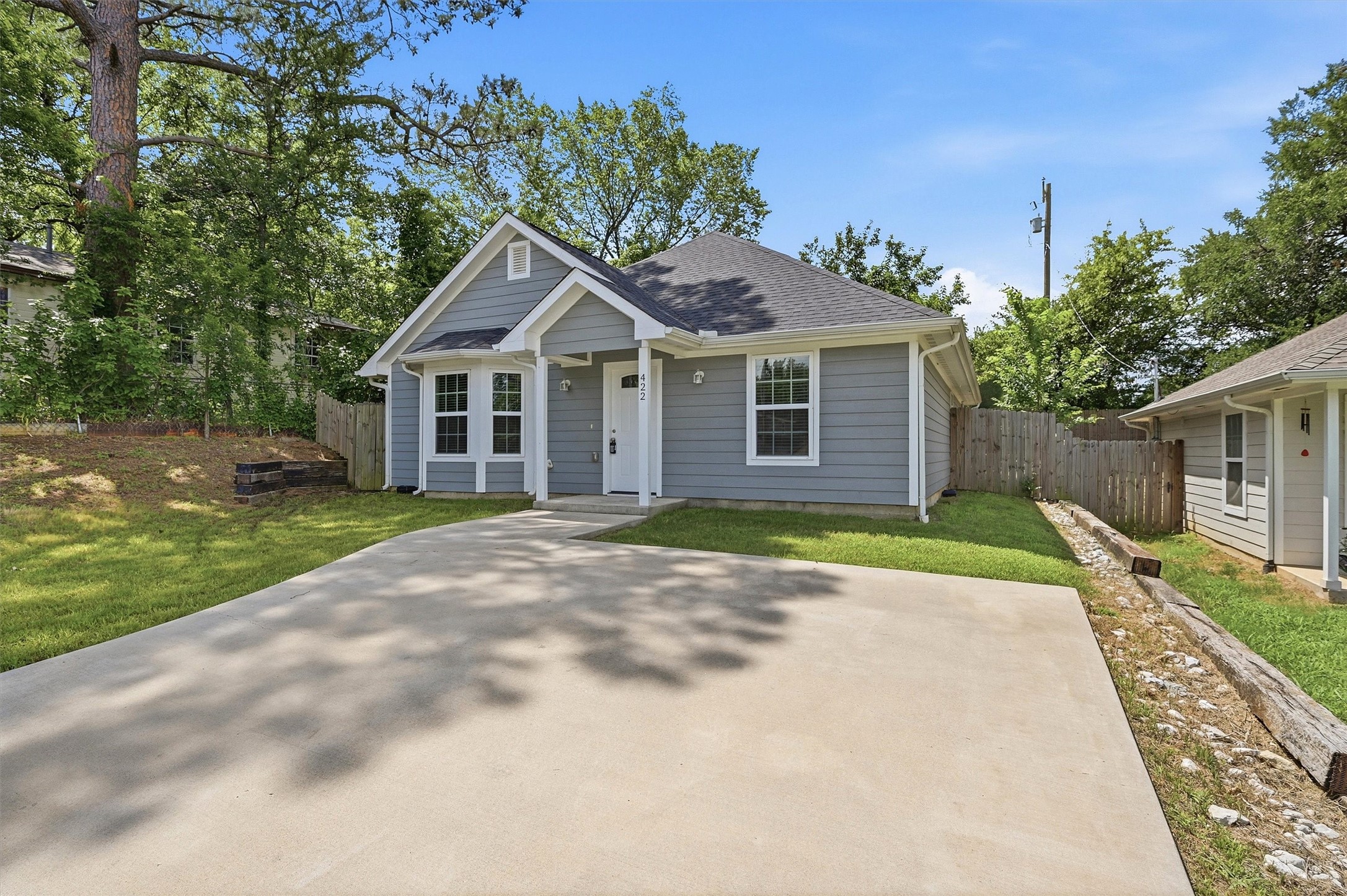 422 E Elm Street Denison TX 75021