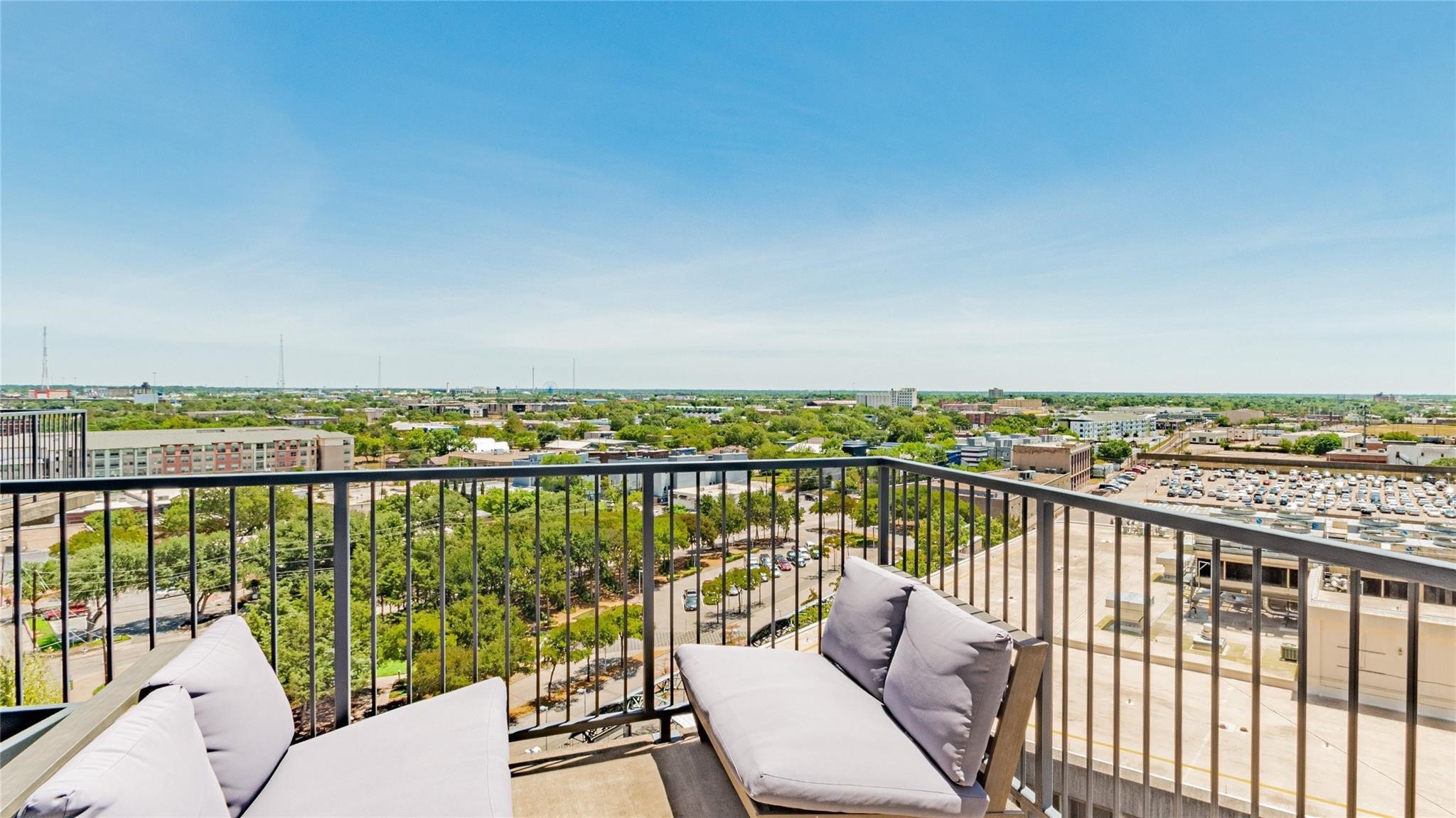 1001 Belleview Street Dallas TX 75215