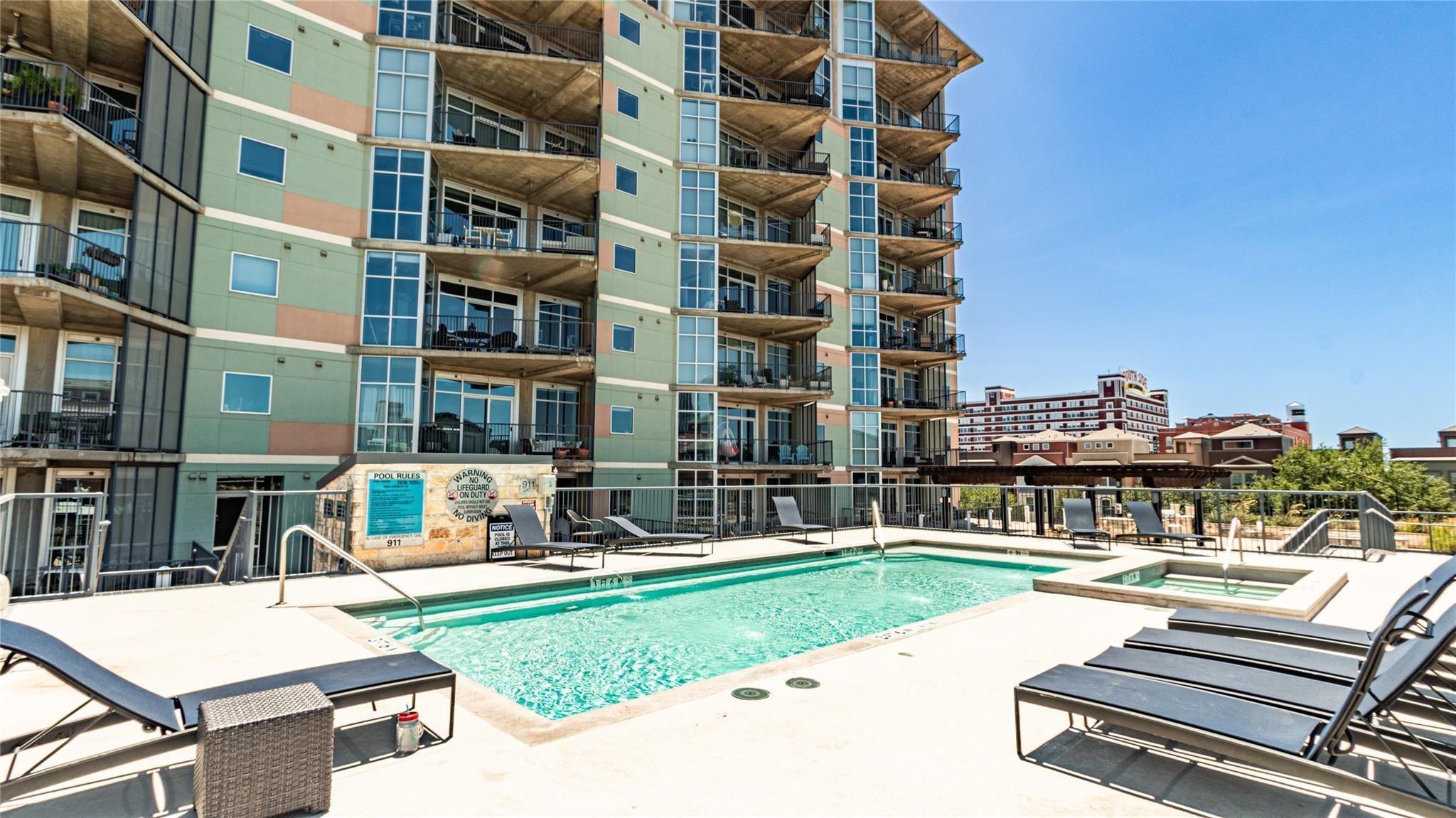 1001 Belleview Street Dallas TX 75215